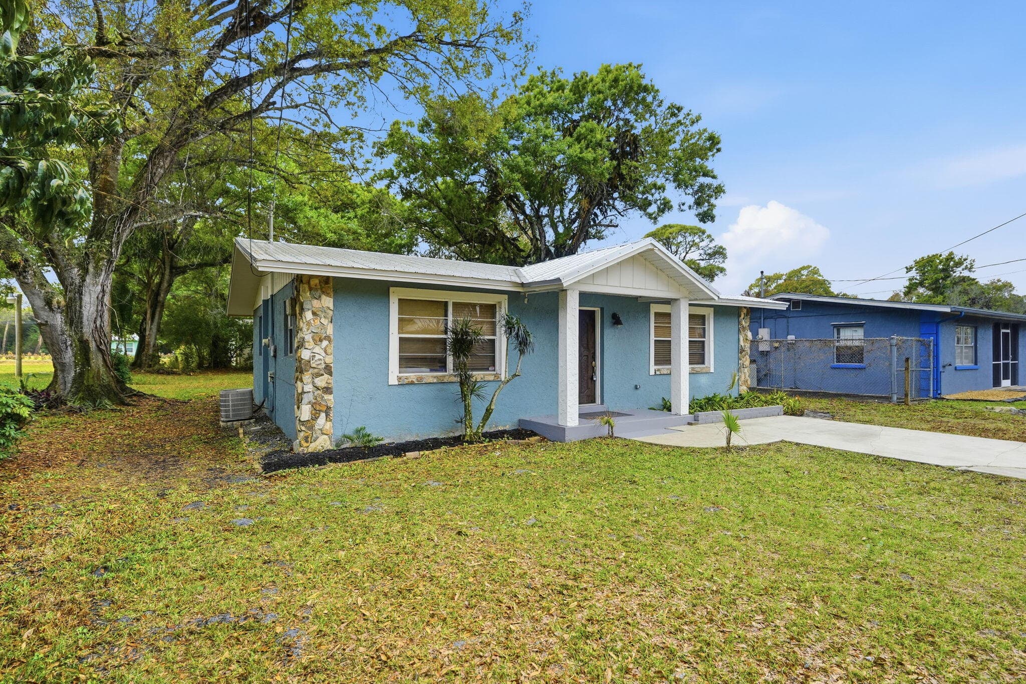 601 Russ Road, Fort Pierce, FL 34982 — photo 2 of 29