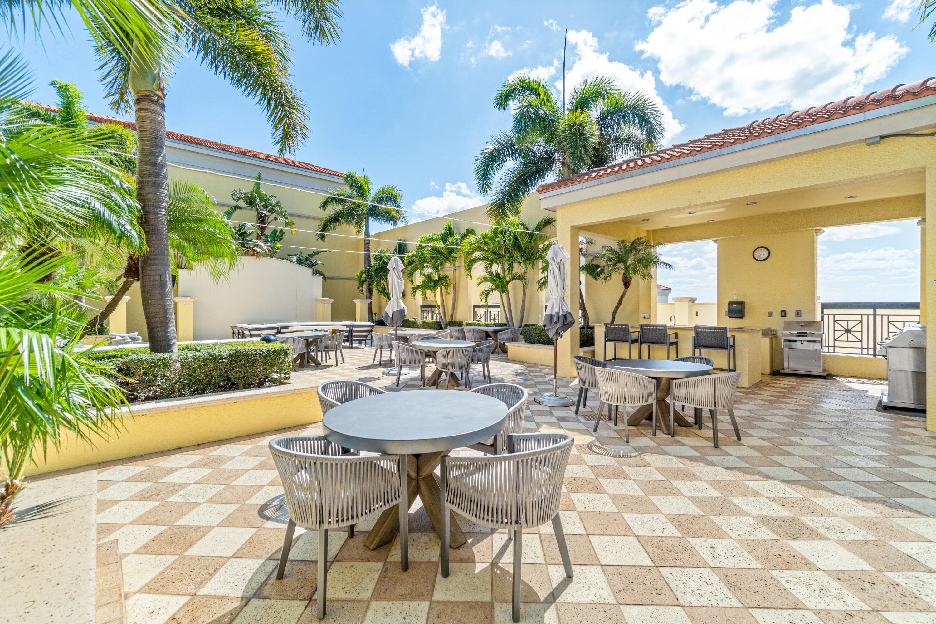 701 S Olive Avenue 807, West Palm Beach, FL 33401 — photo 28 of 49