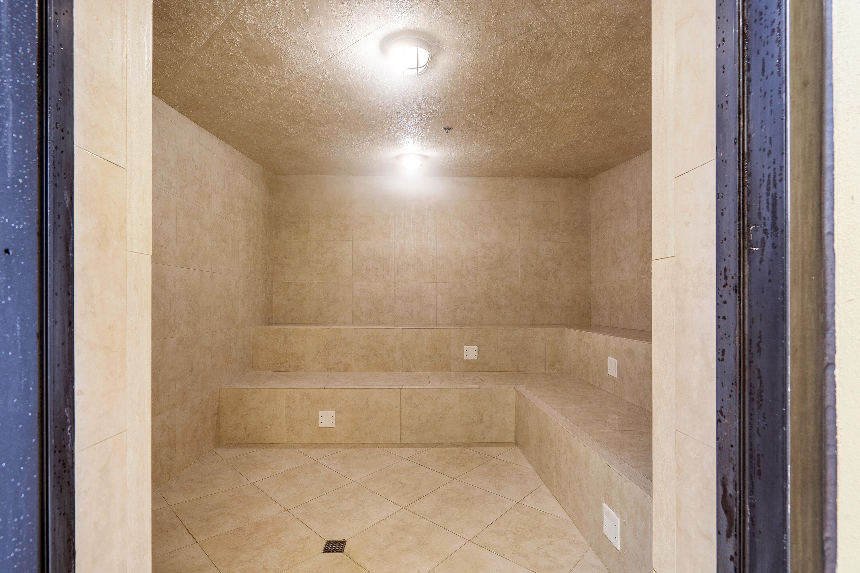 701 S Olive Avenue 807, West Palm Beach, FL 33401 — photo 35 of 49