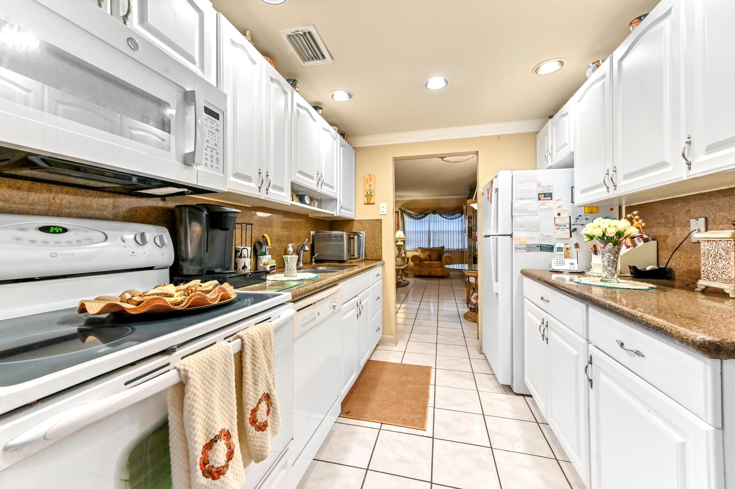 6 Abbey Lane 104, Delray Beach, FL 33446 — photo 14 of 40
