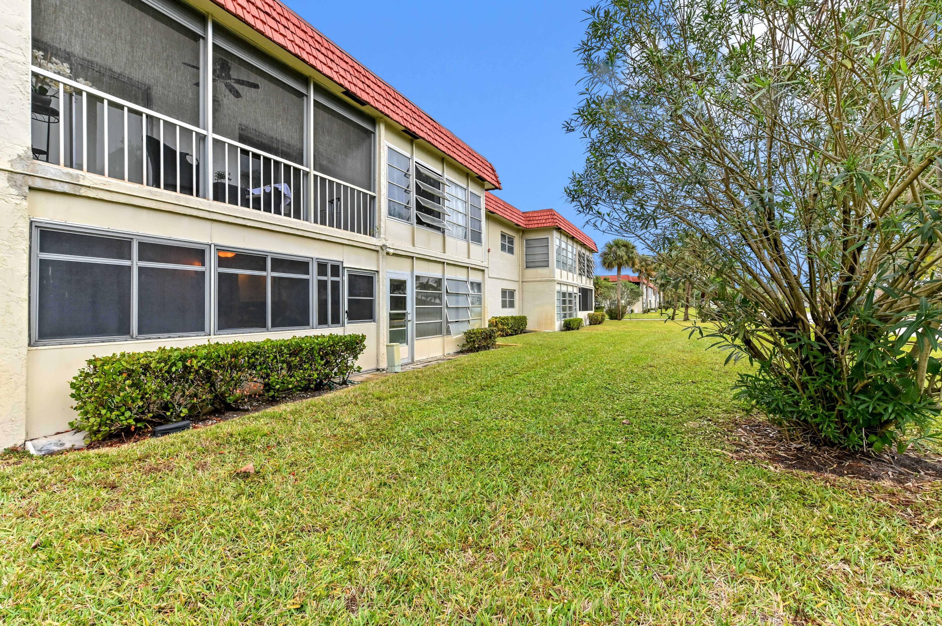 6 Abbey Lane 104, Delray Beach, FL 33446 — photo 24 of 40