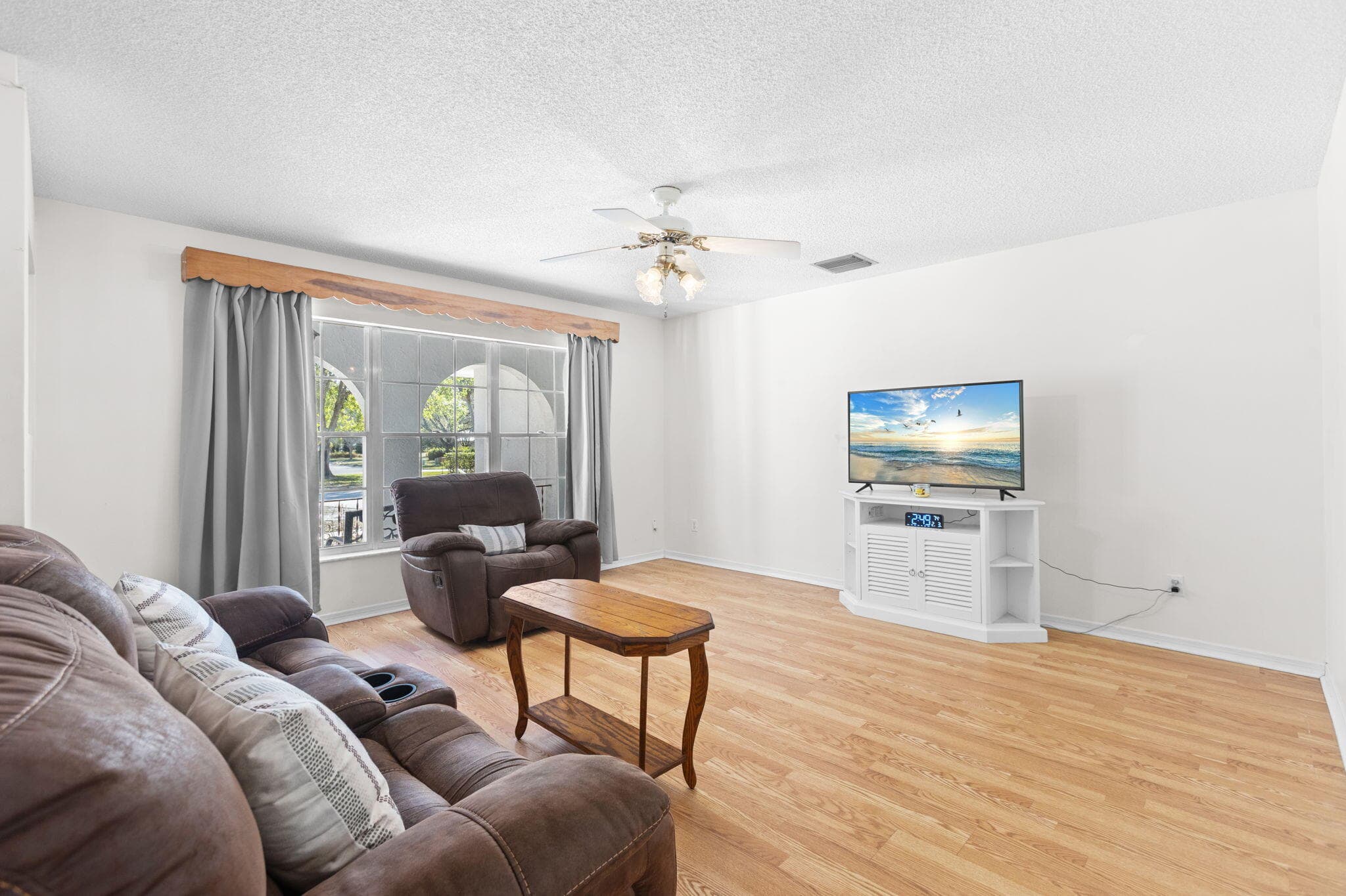 2902 Grove Drive, Fort Pierce, FL 34981 — photo 5 of 39