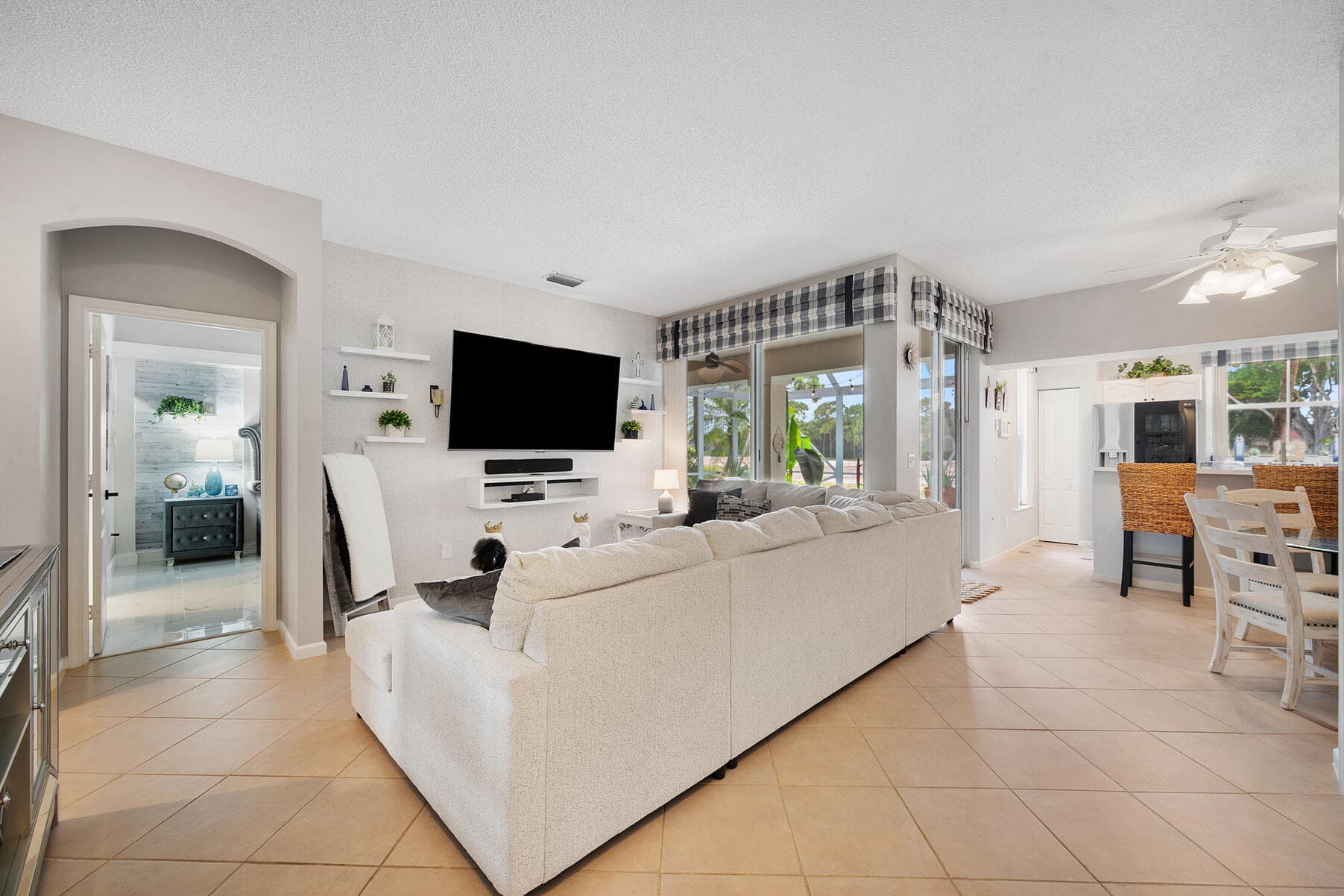 8193 Sandpiper Way, West Palm Beach, FL 33412 — photo 5 of 21