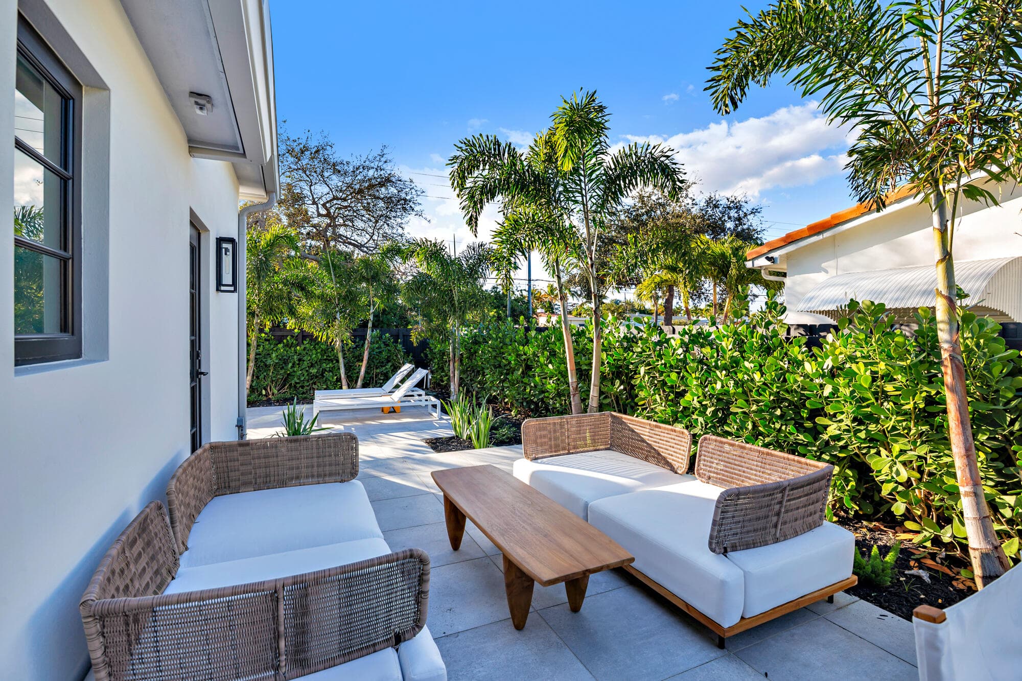 263 Alhambra Place, West Palm Beach, FL 33405 — photo 25 of 32