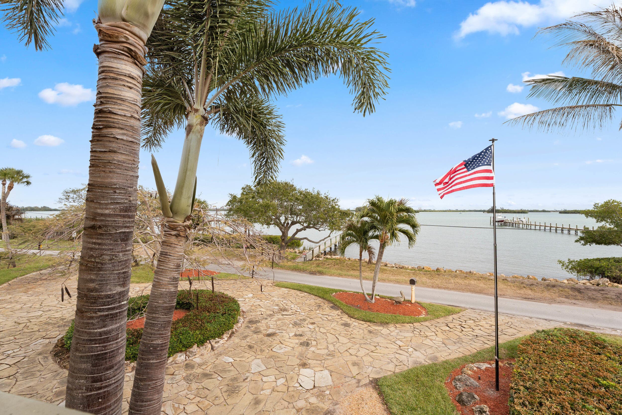 2515 N Indian River Drive, Fort Pierce, FL 34946 — photo 10 of 86
