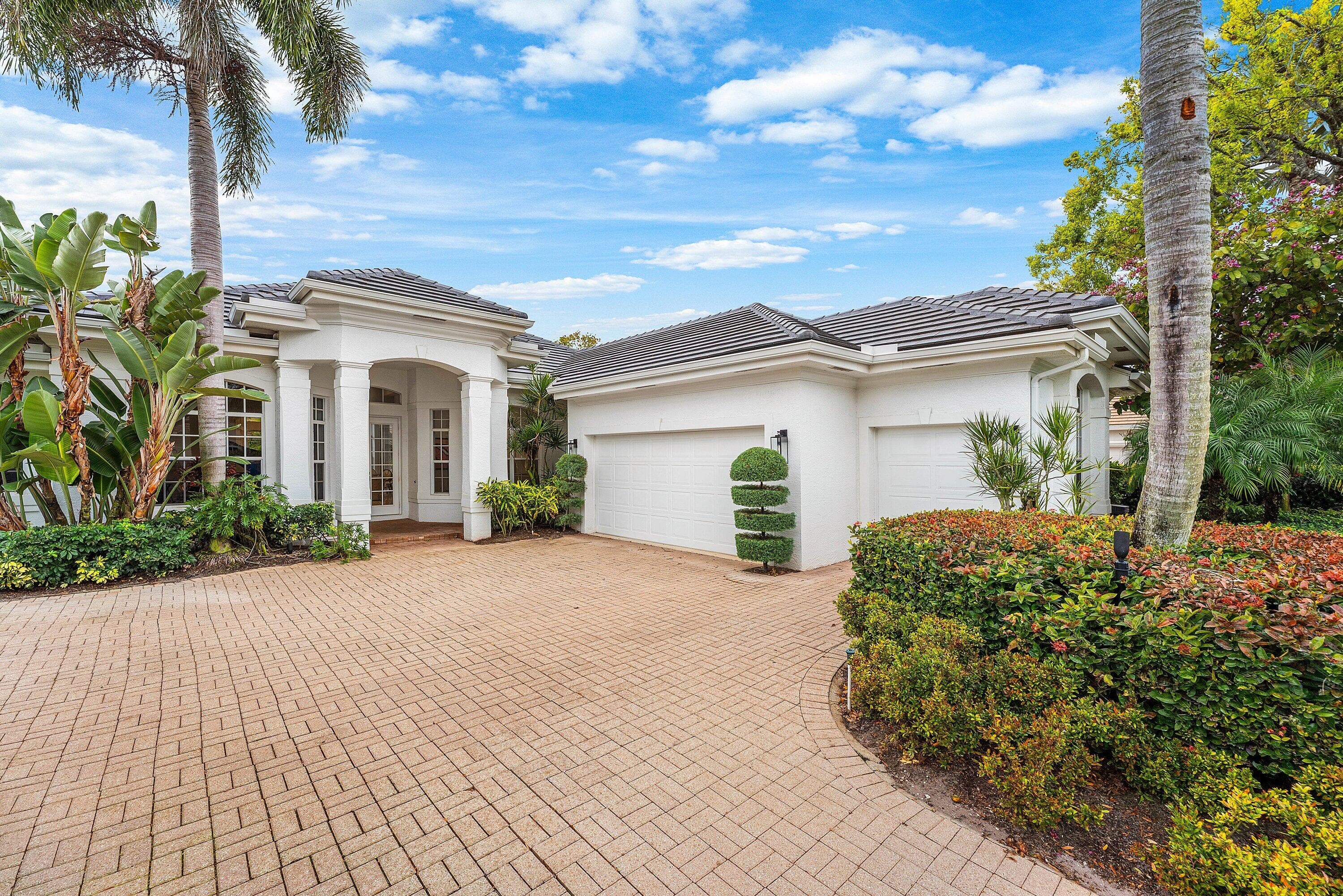 132 Pembroke Drive, Palm Beach Gardens, FL 33418 — photo 1 of 73