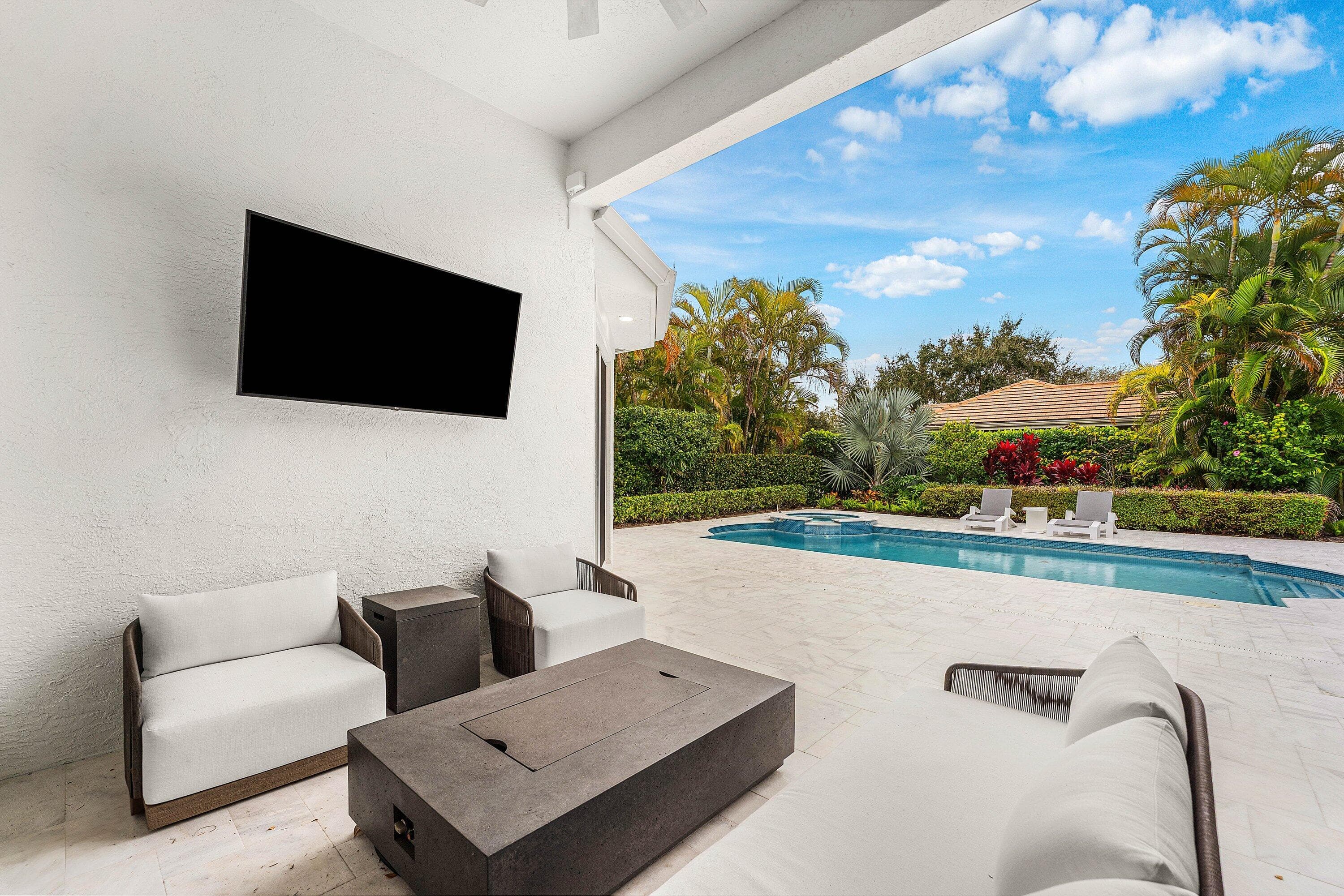 132 Pembroke Drive, Palm Beach Gardens, FL 33418 — photo 38 of 73