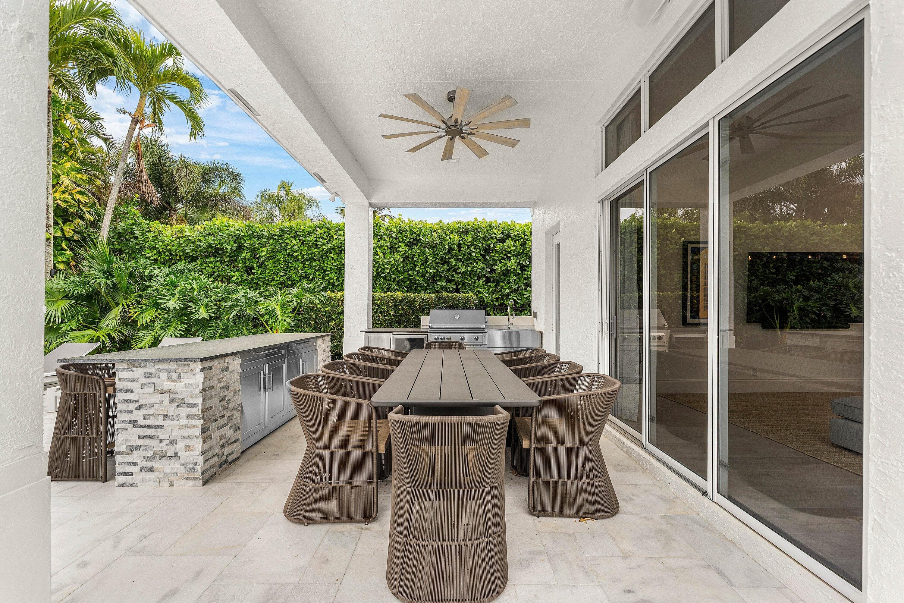 132 Pembroke Drive, Palm Beach Gardens, FL 33418 — photo 41 of 73