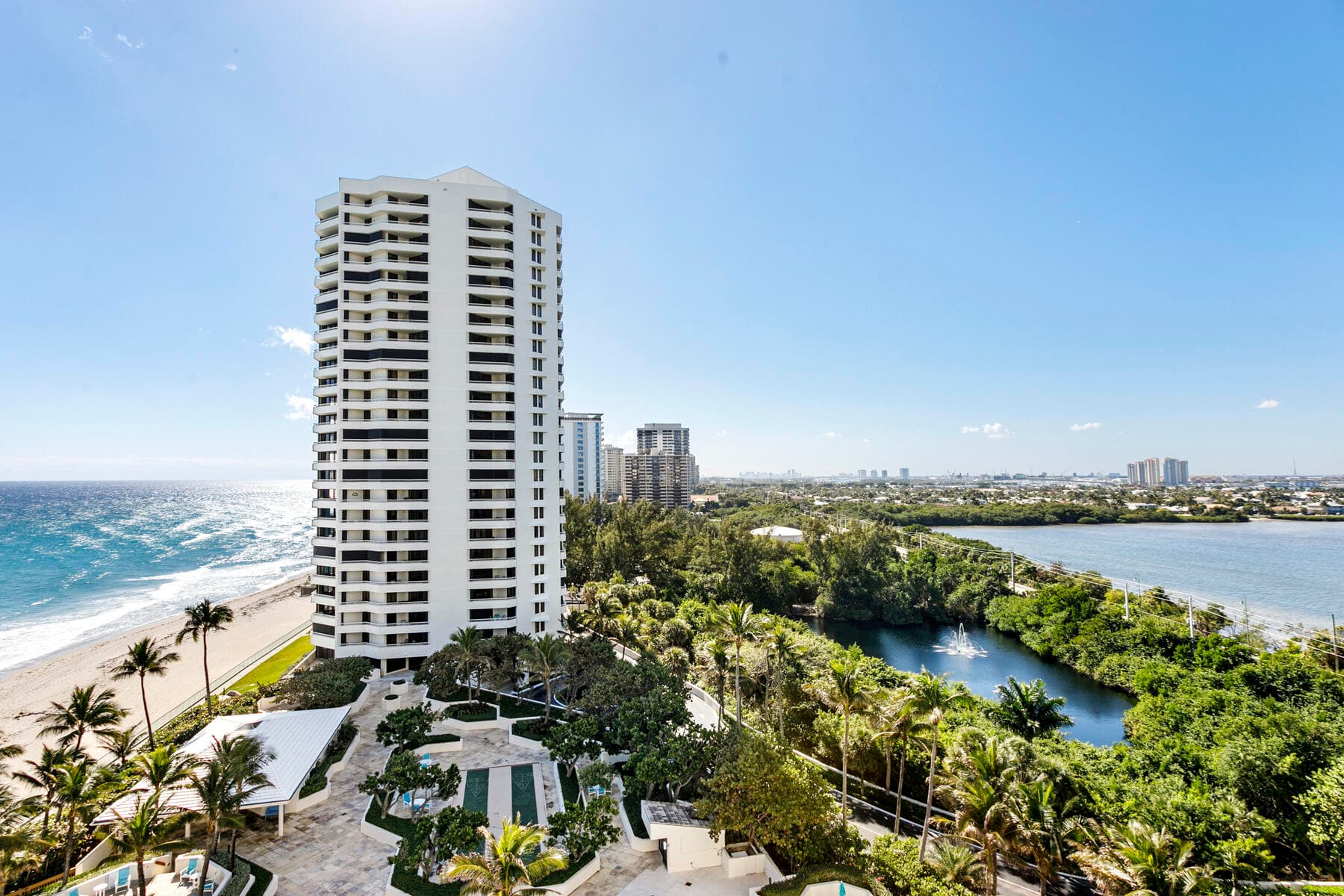 5080 N Ocean Drive 9d, Singer Island, FL 33404 — photo 2 of 45
