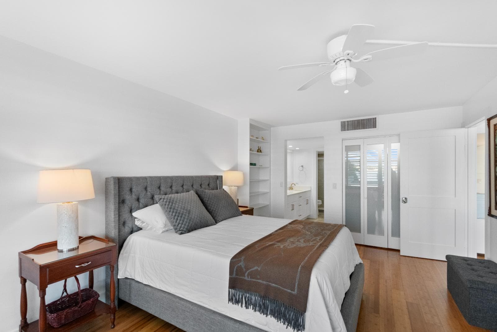 130 Lakeshore Drive 222, North Palm Beach, FL 33408 — photo 13 of 32