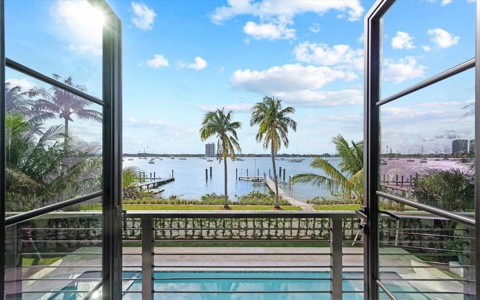 1260 N Lake Way, Palm Beach, FL 33480 — photo 4 of 80