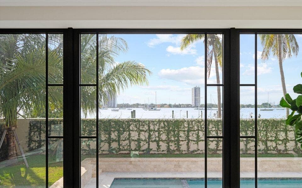 1260 N Lake Way, Palm Beach, FL 33480 — photo 17 of 80