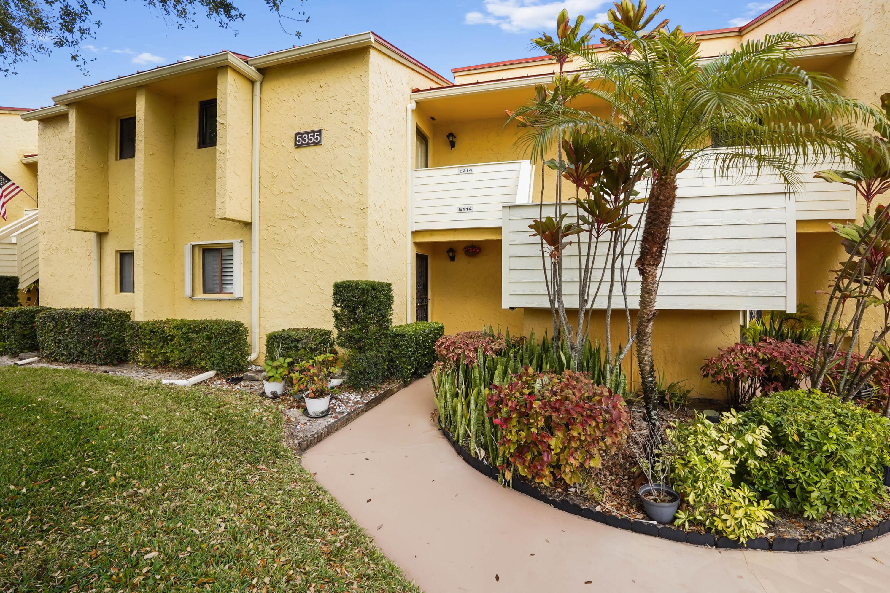 5355 SE Miles Grant Road 114, Stuart, FL 34997 — photo 15 of 25