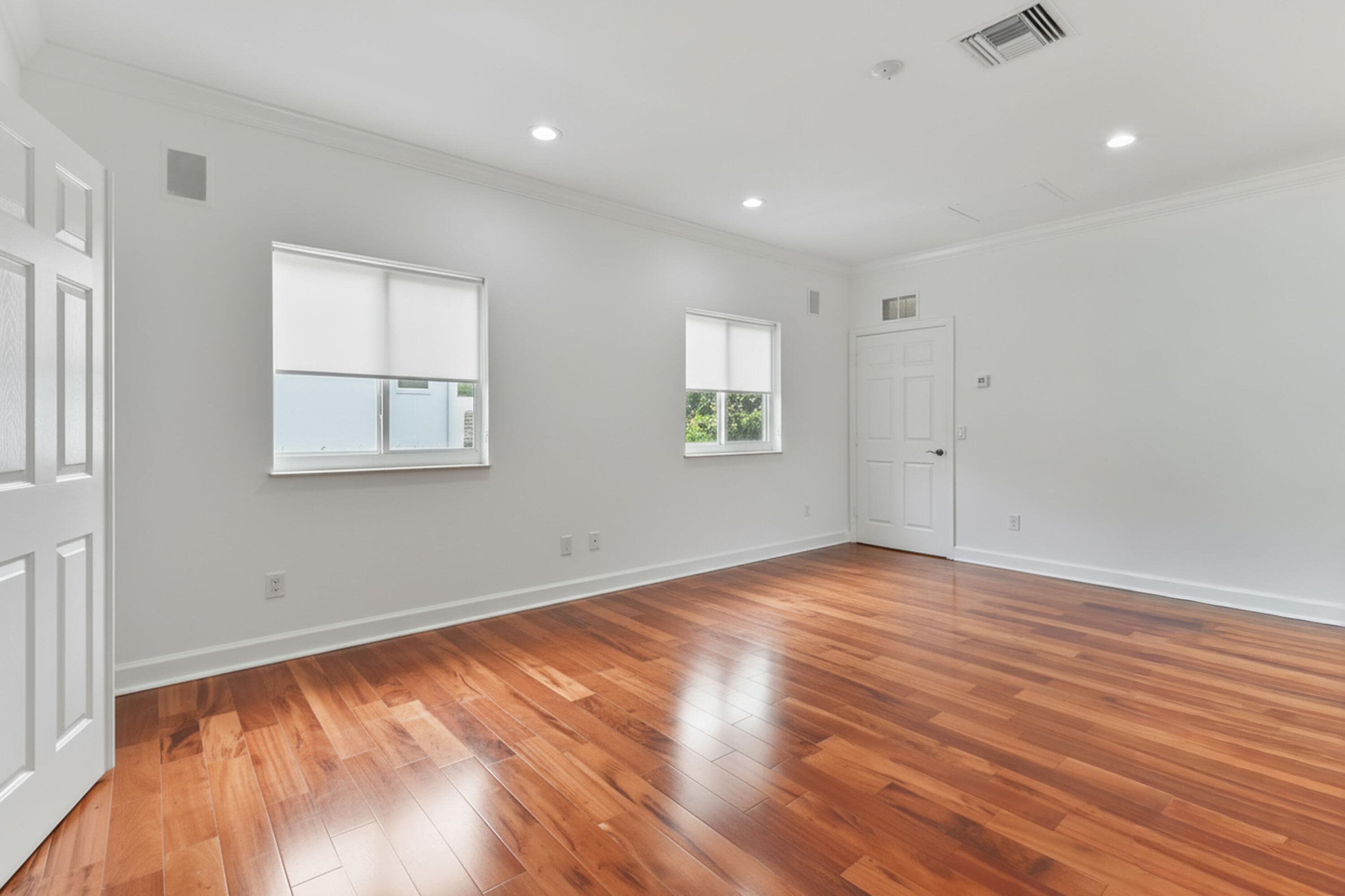 2801 Embassy Drive, West Palm Beach, FL 33401 — photo 6 of 65
