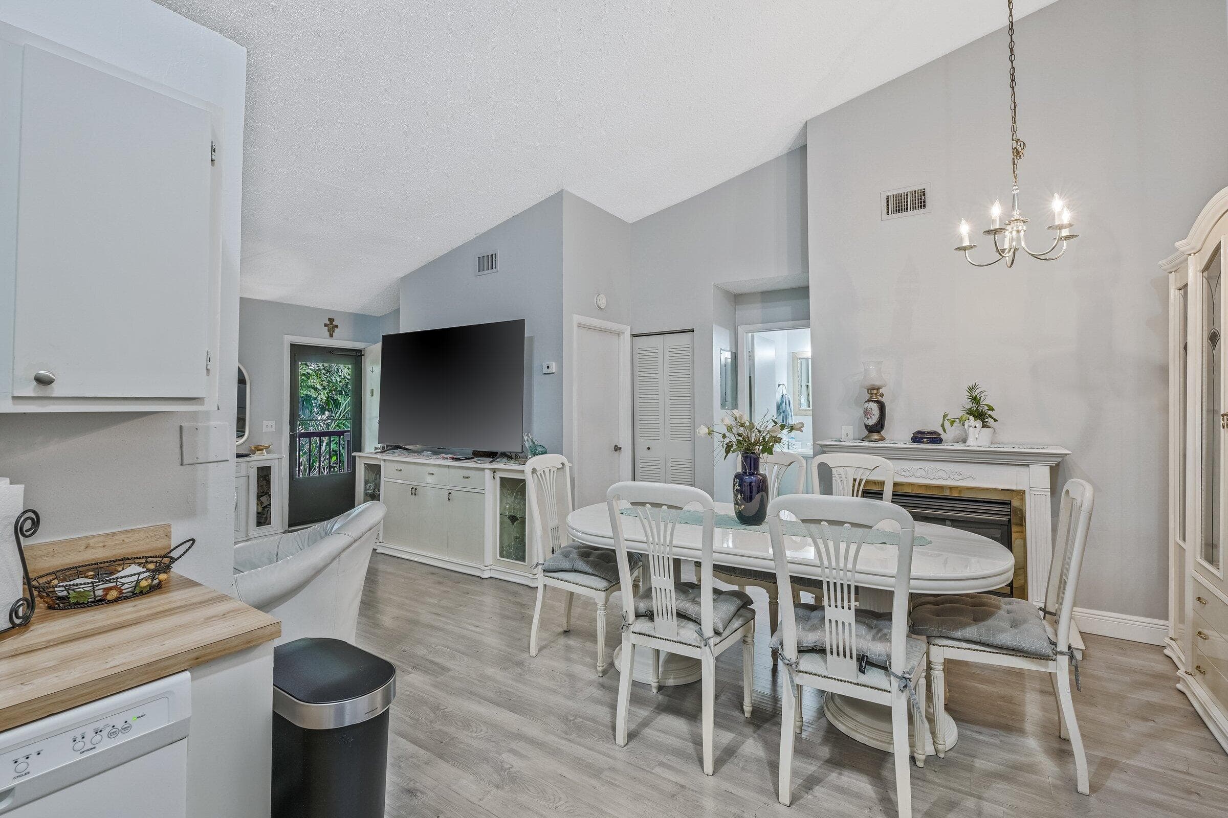 6544 Chasewood Drive H, Jupiter, FL 33458 — photo 9 of 14