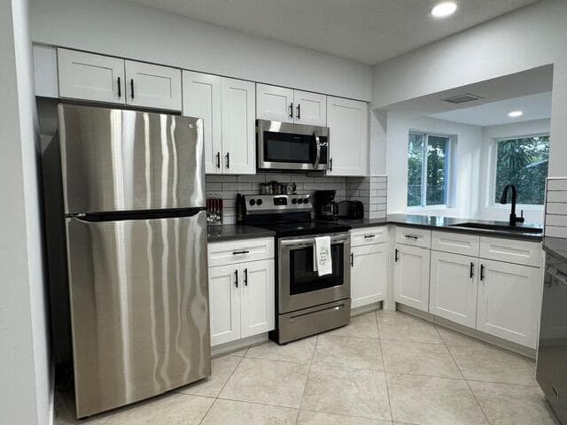 1632 NW 5th Street, Boca Raton, FL 33486 — photo 5 of 22
