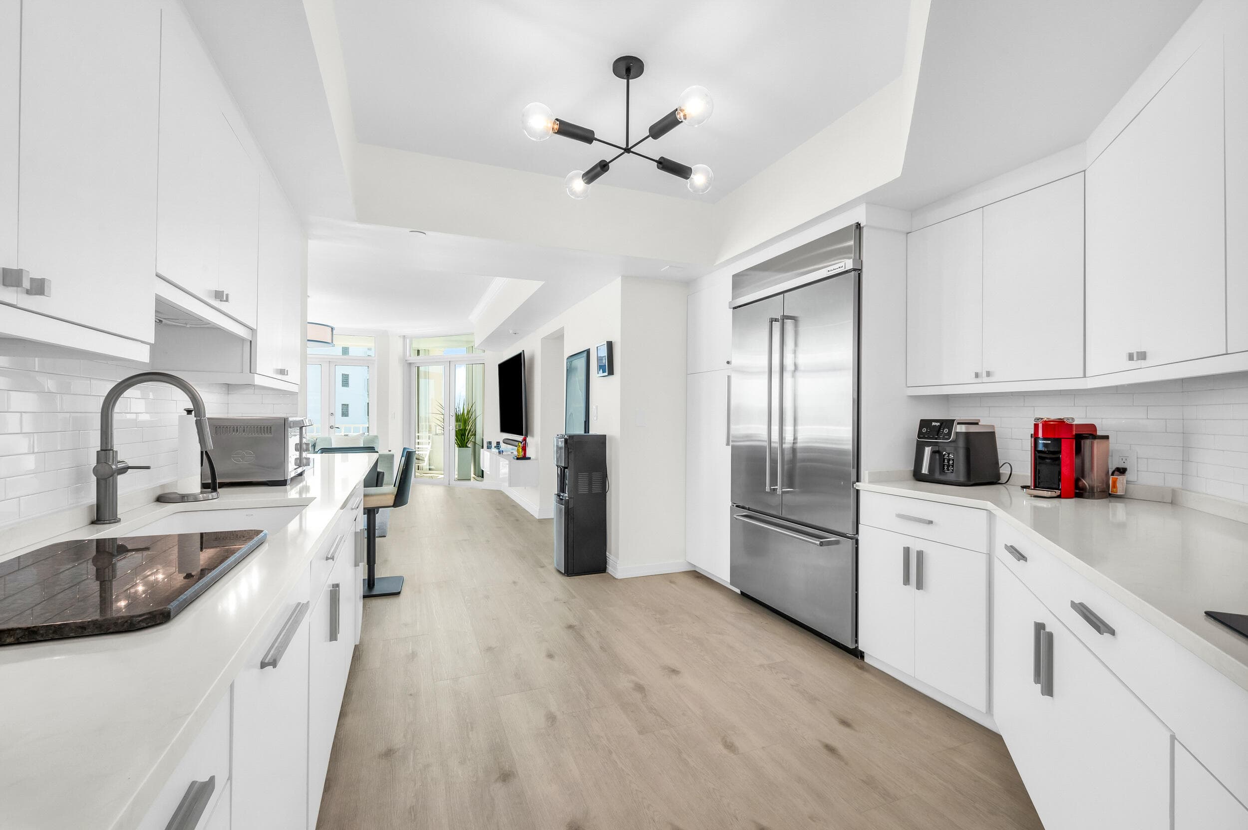 300 SE 5th Avenue 6110, Boca Raton, FL 33432 — photo 5 of 96