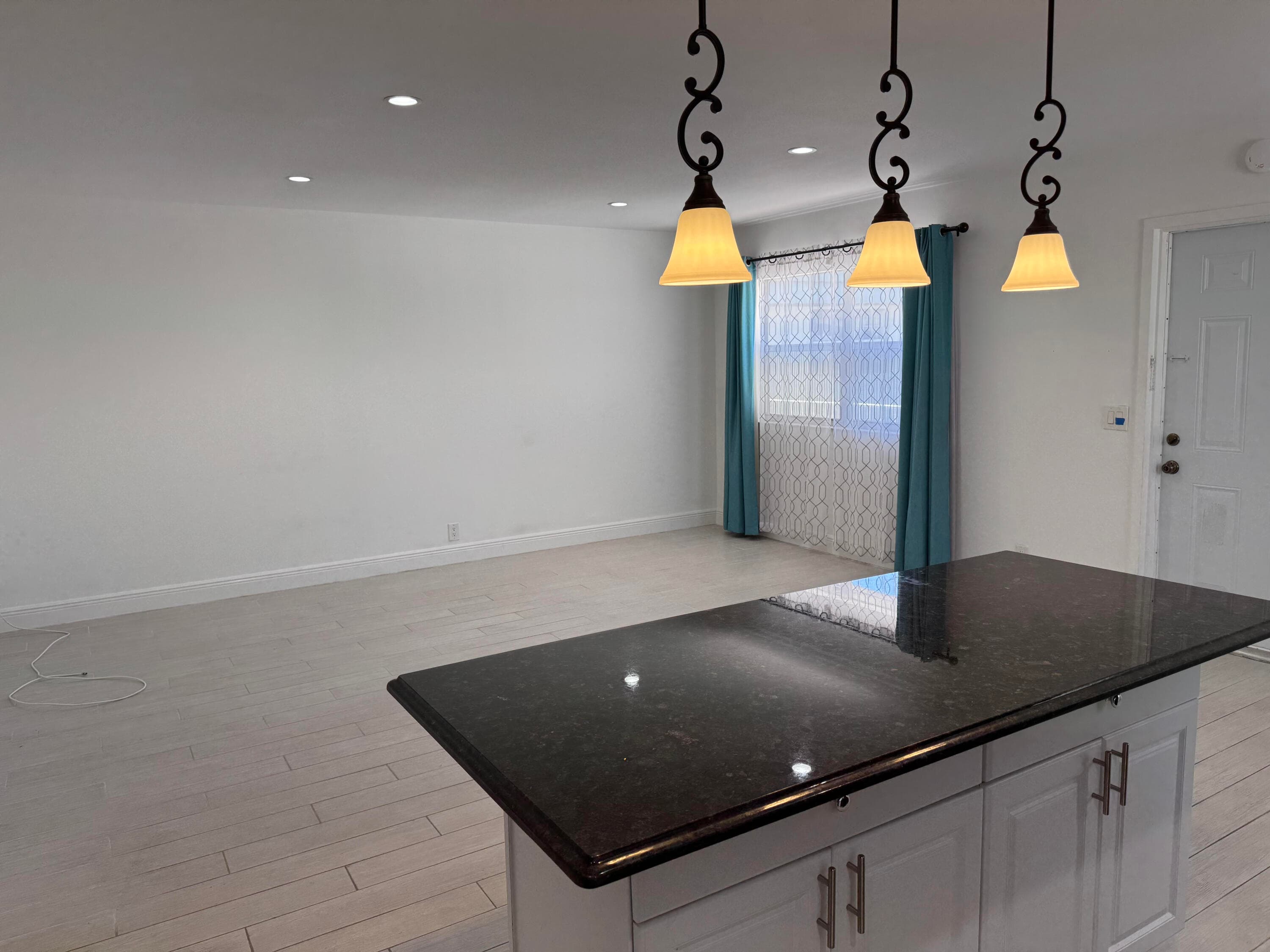 669 Monaco N, Delray Beach, FL 33446 — photo 3 of 13