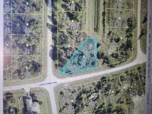 941 Capetown Avenue, Lehigh Acres, FL 33974 — photo 1 of 1
