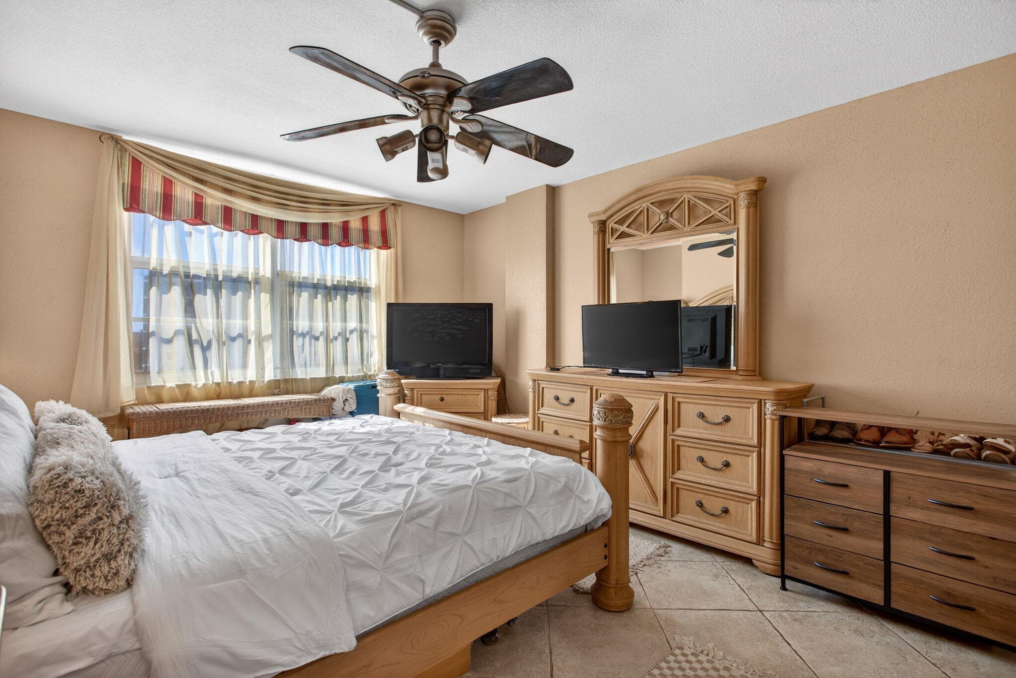 301 N Ocean Boulevard 1006, Pompano Beach, FL 33062 — photo 6 of 23