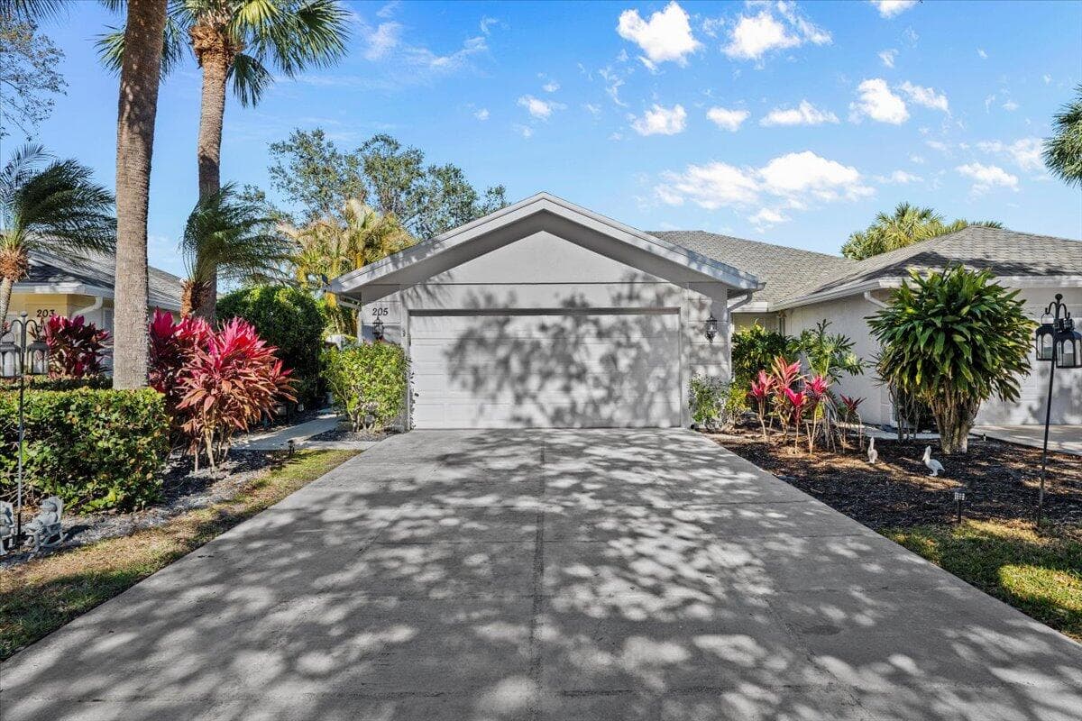 205 Brier Circle, Jupiter, FL 33458 — photo 1 of 41