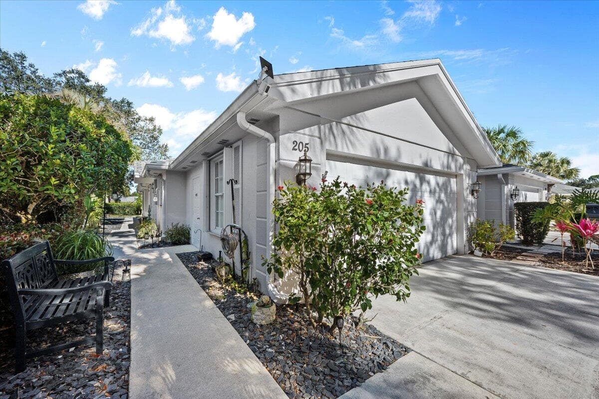 205 Brier Circle, Jupiter, FL 33458 — photo 2 of 41