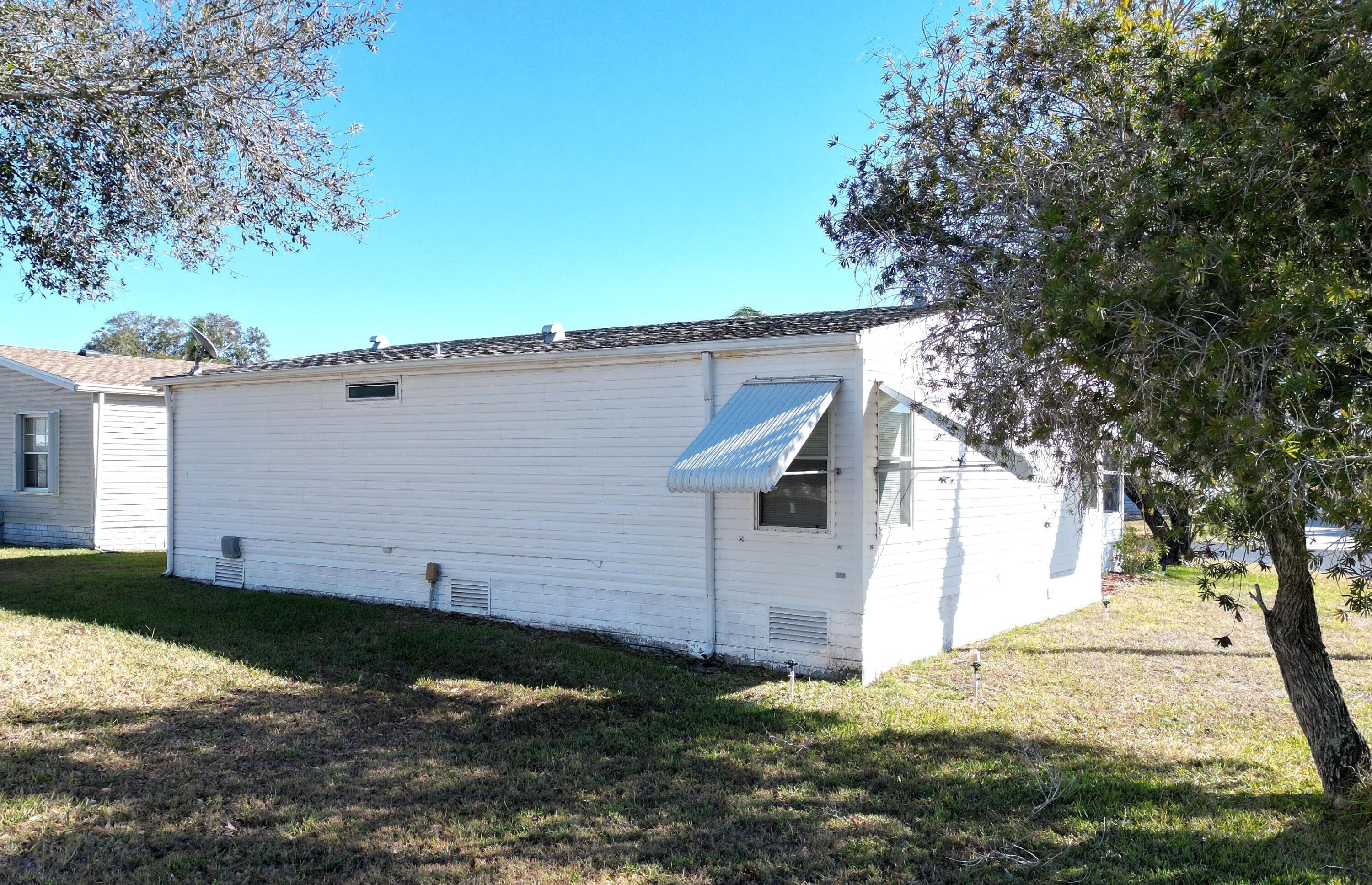 334 Seahorse Terrace, Fort Pierce, FL 34982 — photo 21 of 40