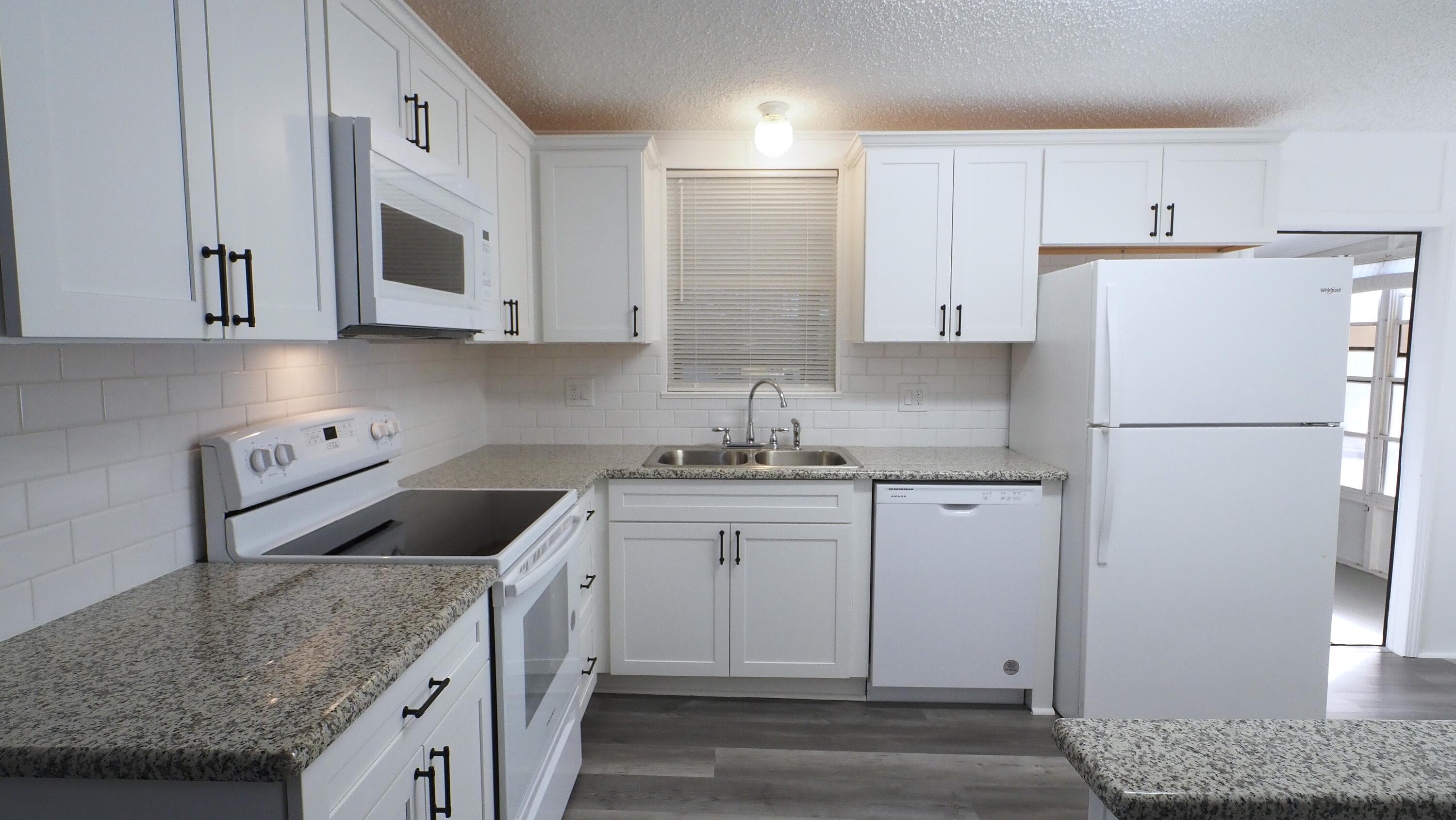 334 Seahorse Terrace, Fort Pierce, FL 34982 — photo 3 of 40