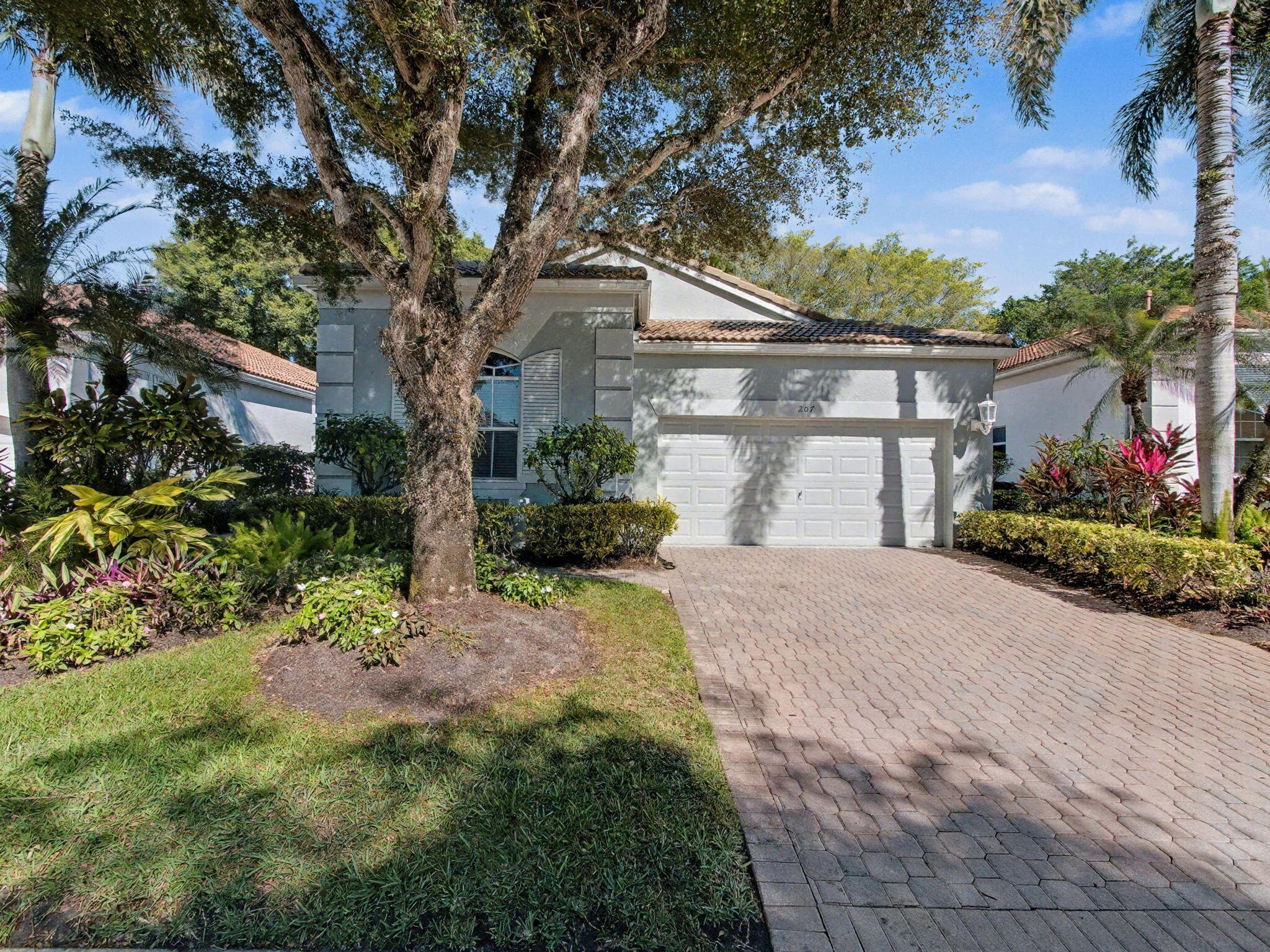 207 Sunset Bay Court, Palm Beach Gardens, FL 33418 — photo 2 of 35