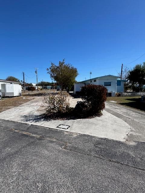 2023 St Lucie Blvd, Fort Pierce, FL 34946 — photo 4 of 12