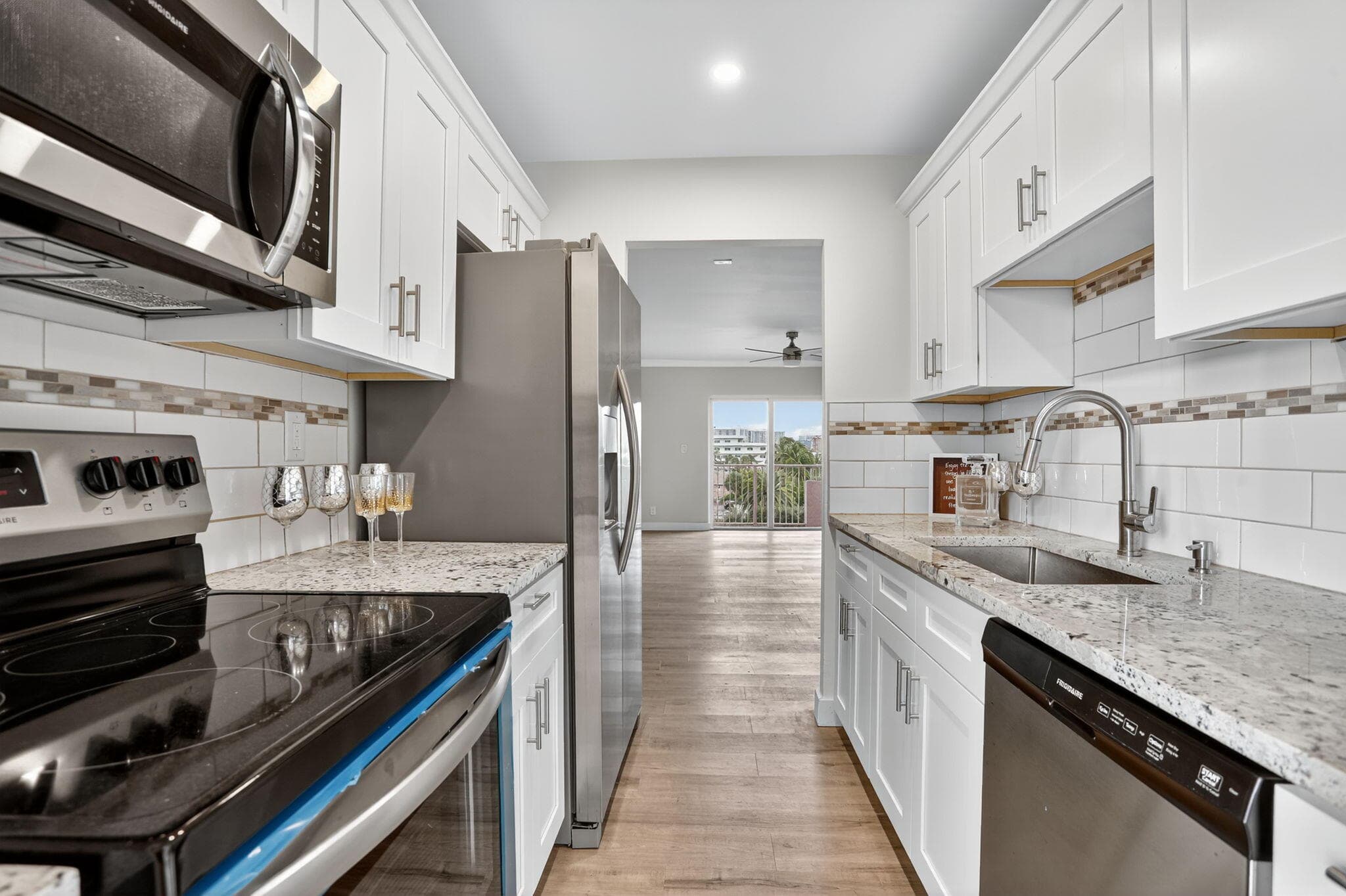 3201 NE 14th St Causeway 501, Pompano Beach, FL 33062 — photo 3 of 32