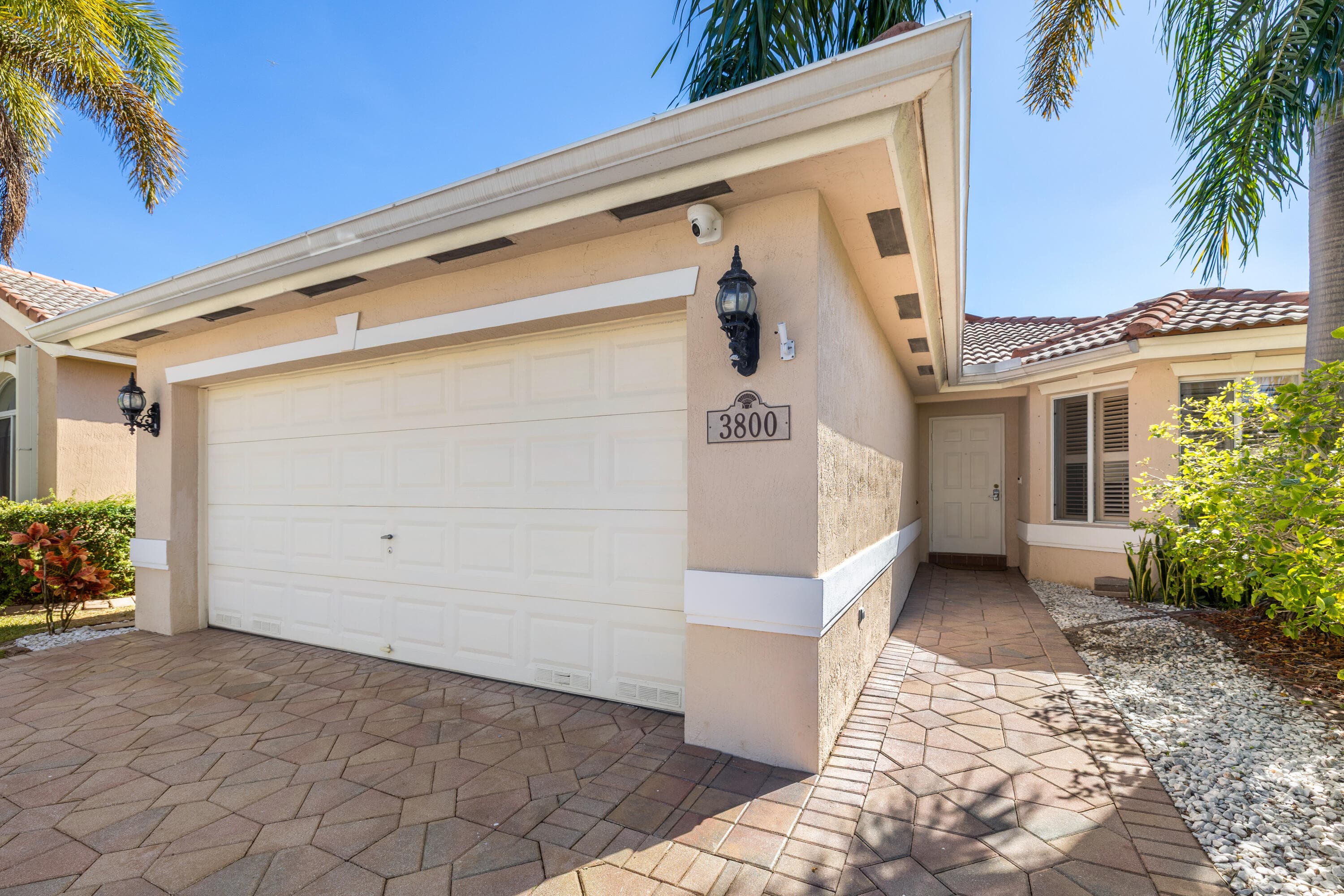 3800 Woodfield Drive, Coconut Creek, FL 33073 — photo 5 of 52
