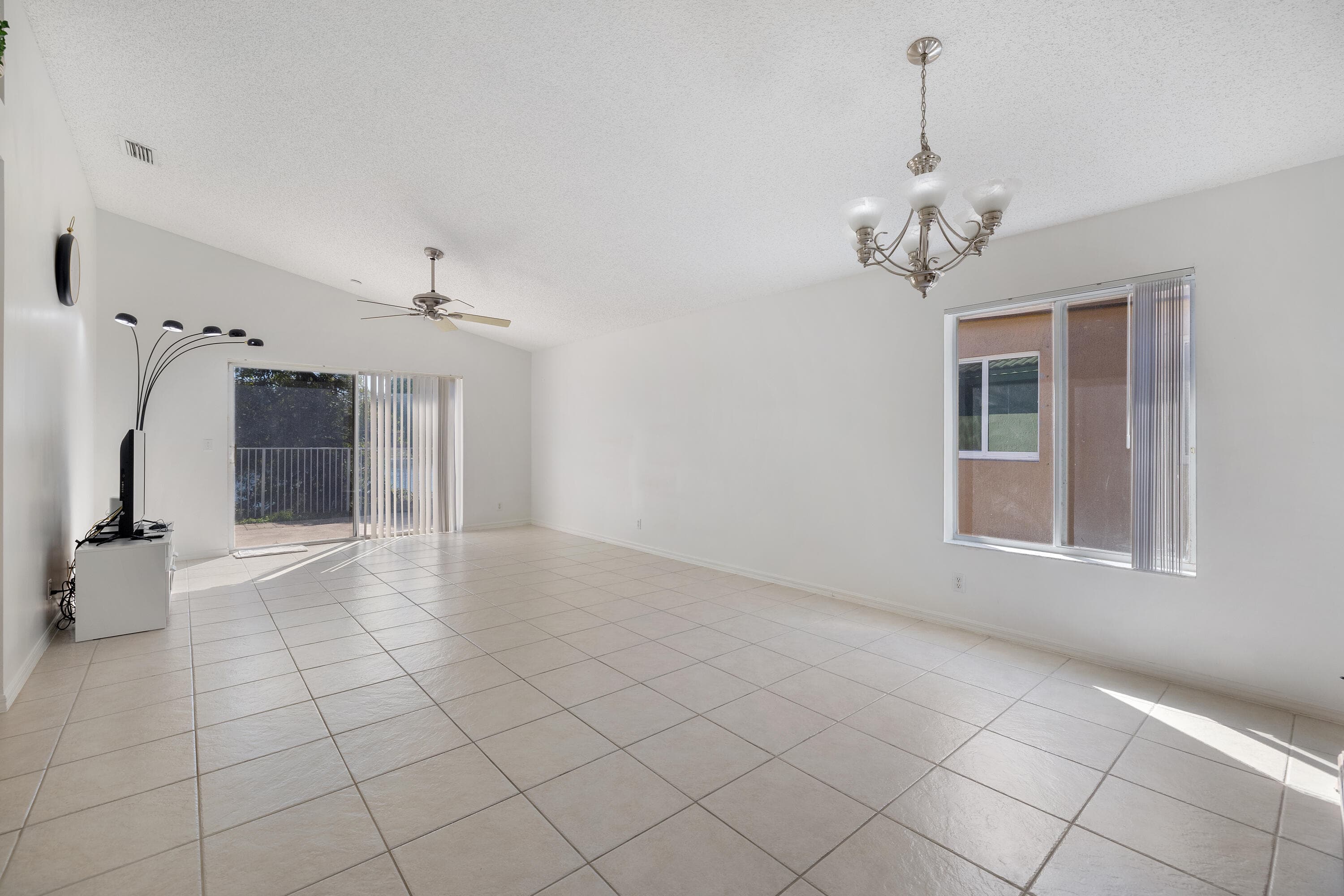 3800 Woodfield Drive, Coconut Creek, FL 33073 — photo 15 of 52