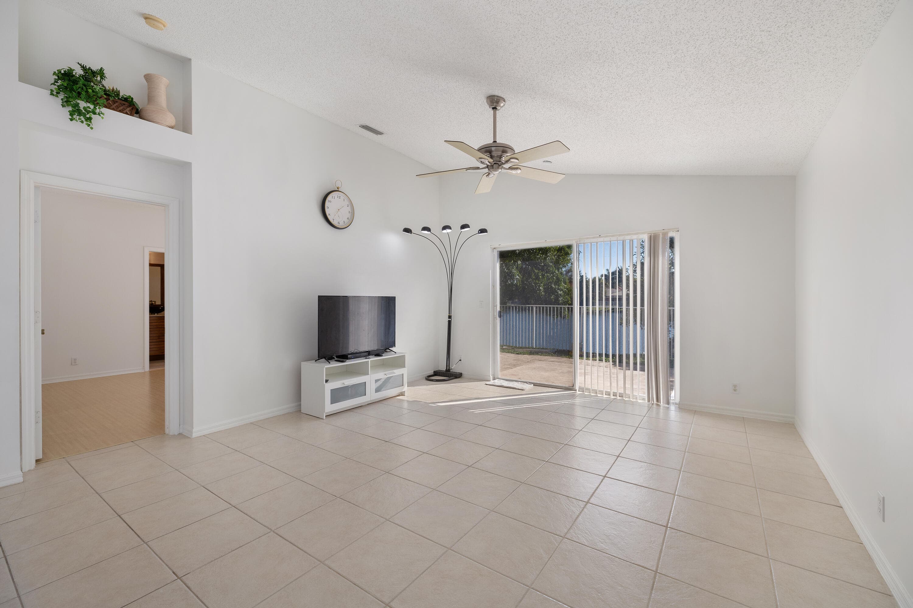3800 Woodfield Drive, Coconut Creek, FL 33073 — photo 16 of 52