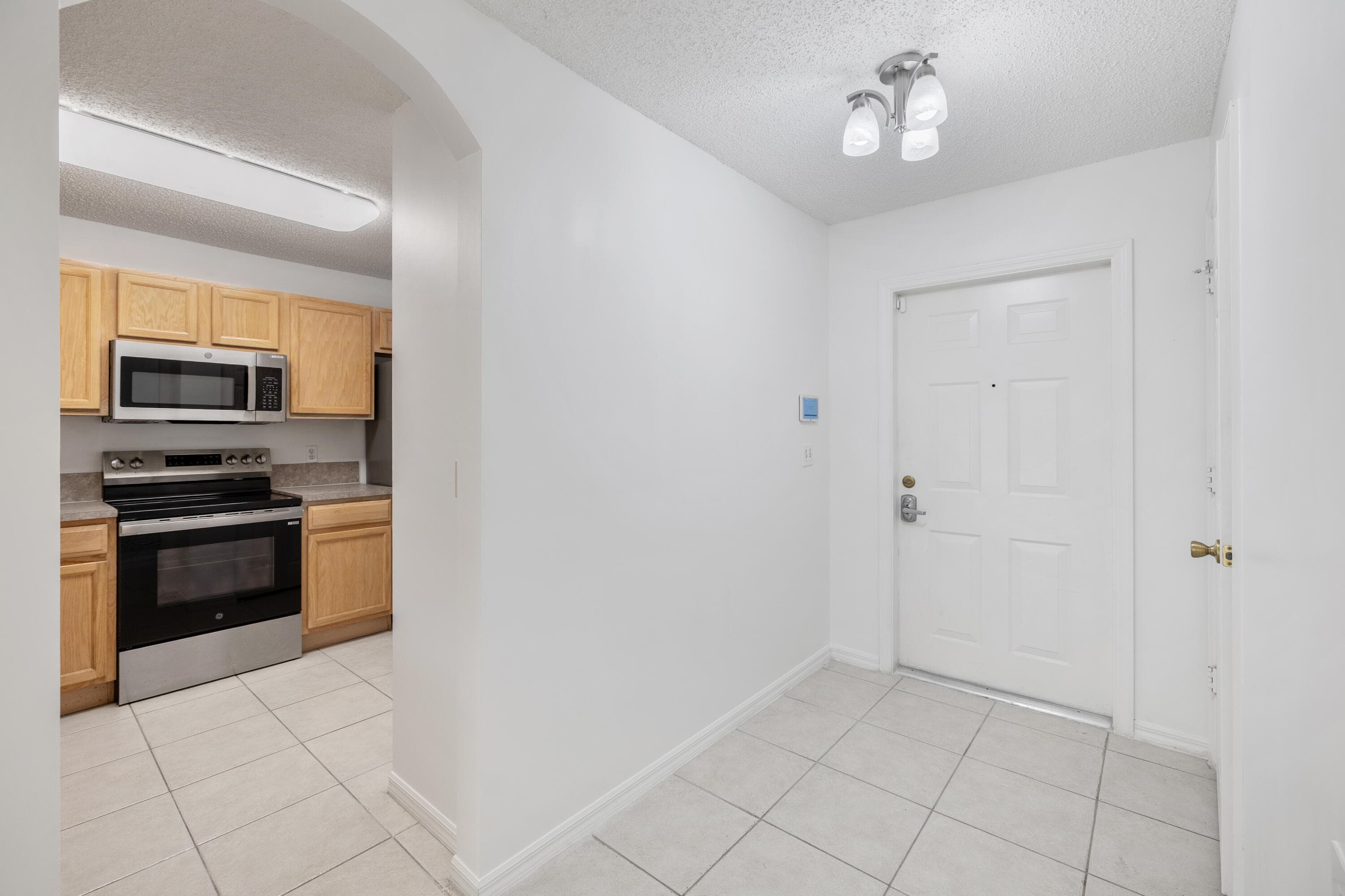 3800 Woodfield Drive, Coconut Creek, FL 33073 — photo 6 of 52