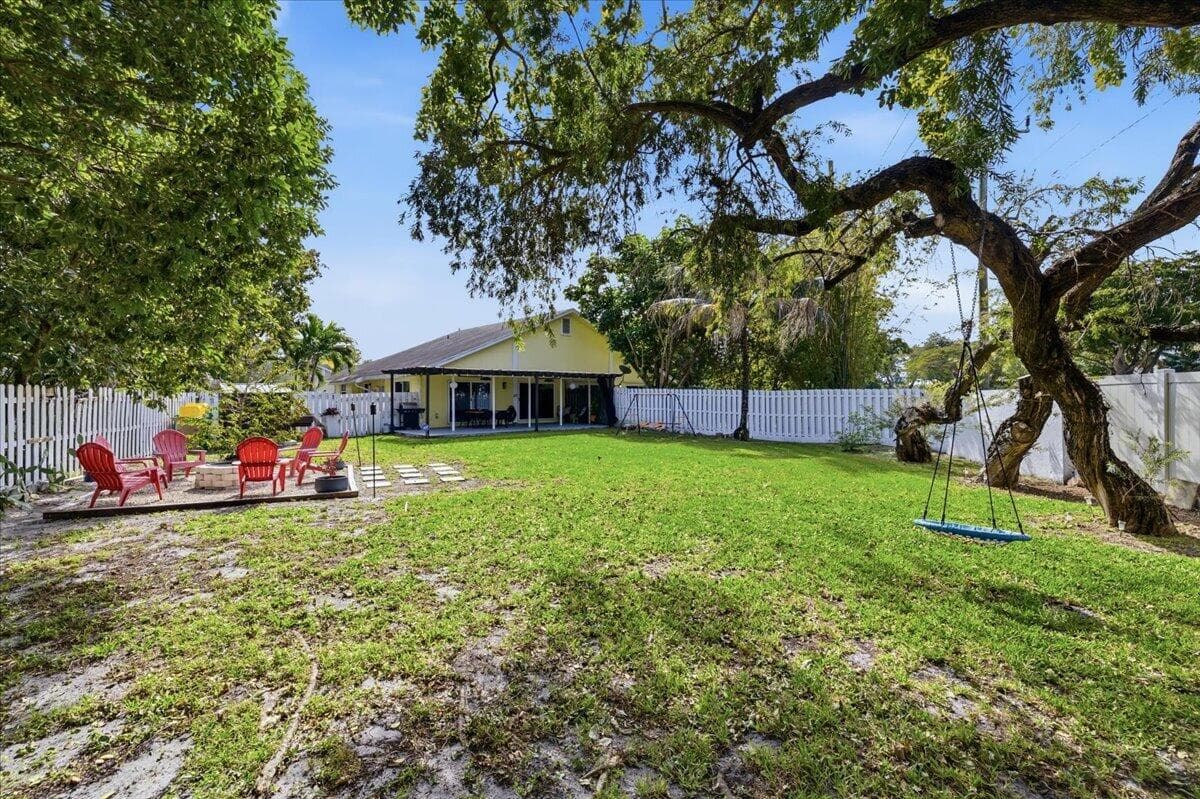 901 SW 111th Way, Davie, FL 33324 — photo 34 of 45
