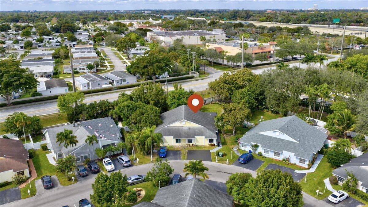 901 SW 111th Way, Davie, FL 33324 — photo 36 of 45