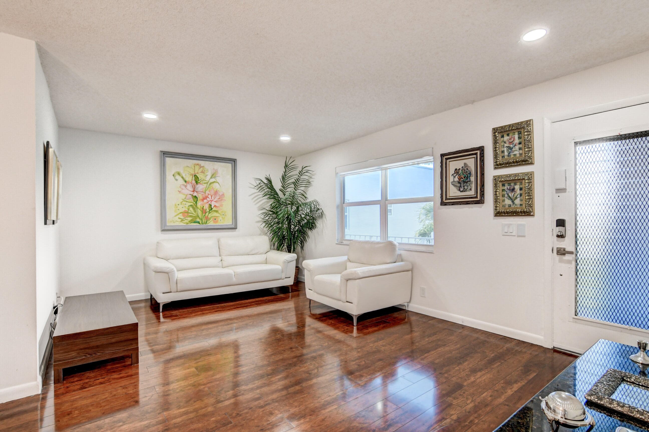42 Burgundy A, Delray Beach, FL 33484 — photo 3 of 16
