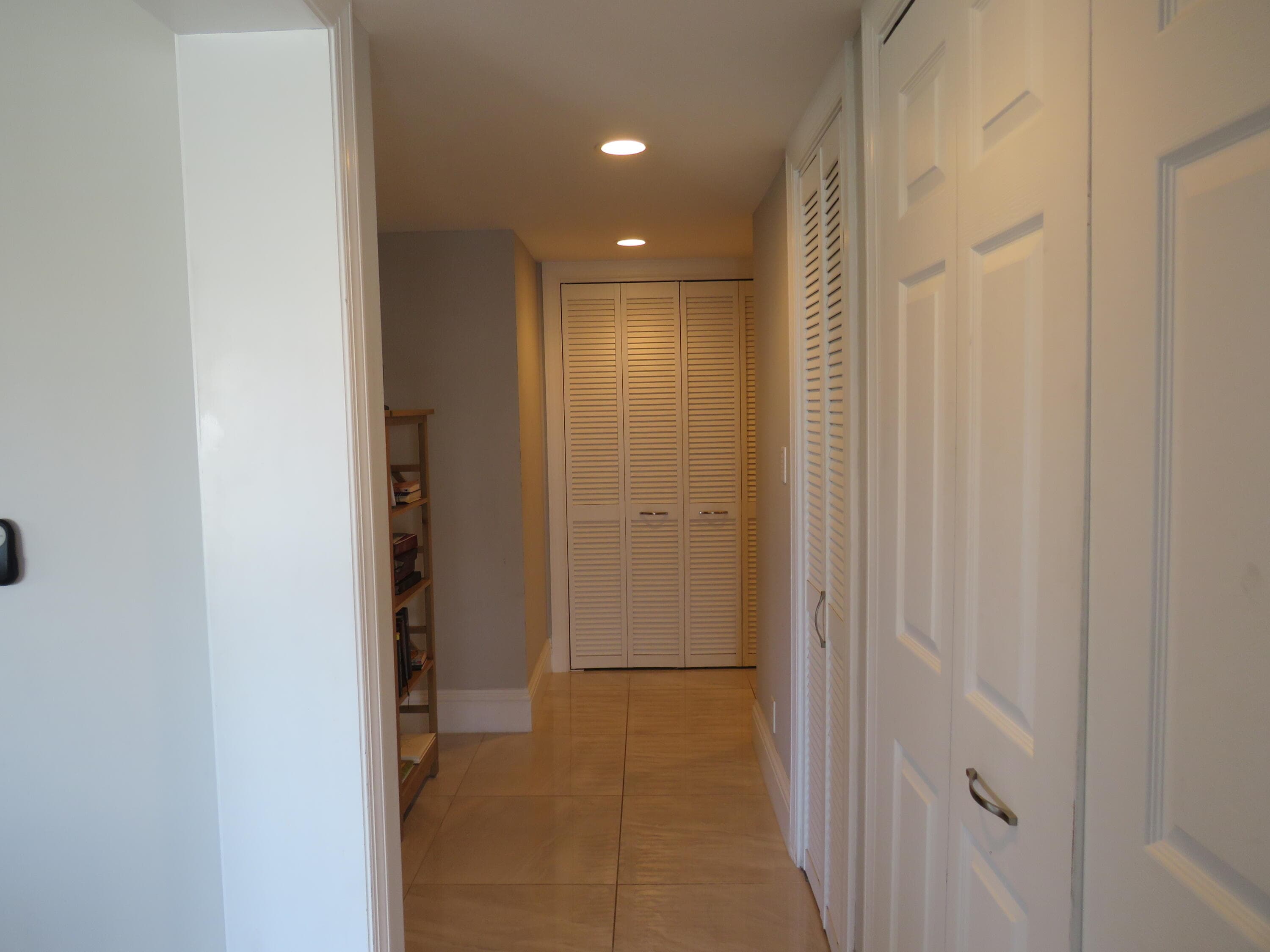 155 Yacht Club Drive 407, North Palm Beach, FL 33408 — photo 18 of 36