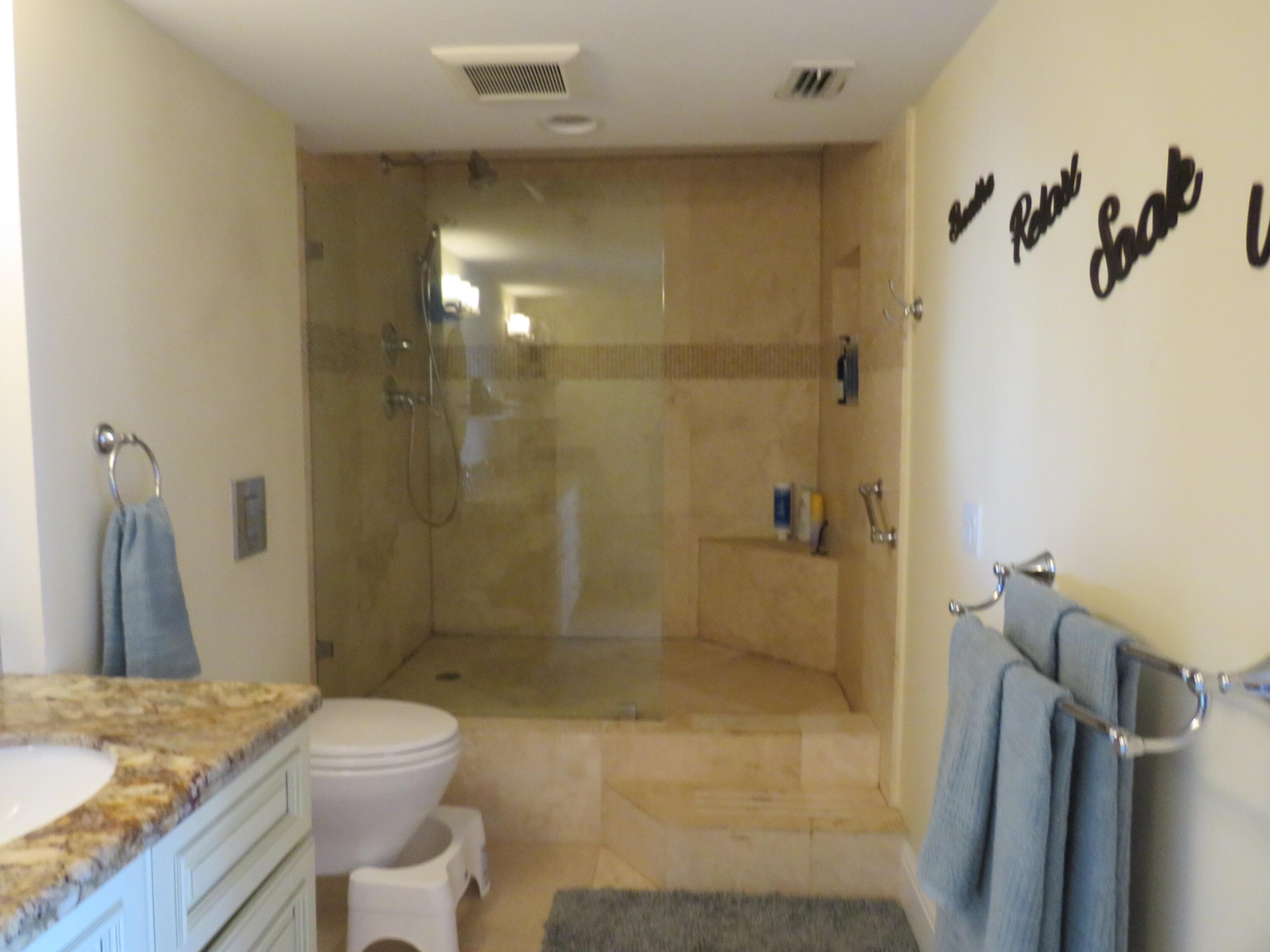 155 Yacht Club Drive 407, North Palm Beach, FL 33408 — photo 21 of 36