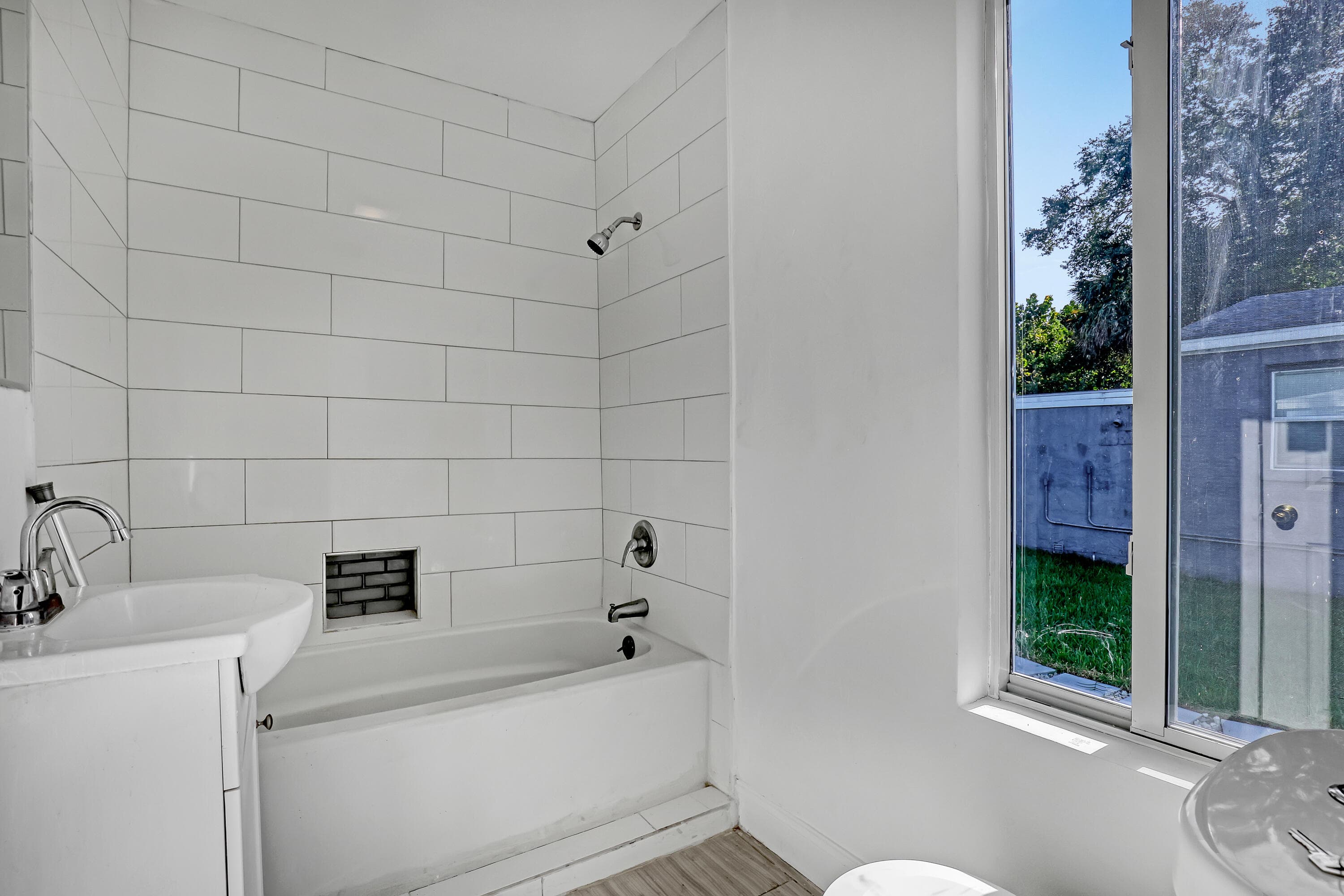 180 W 15th Street, Riviera Beach, FL 33404 — photo 15 of 45
