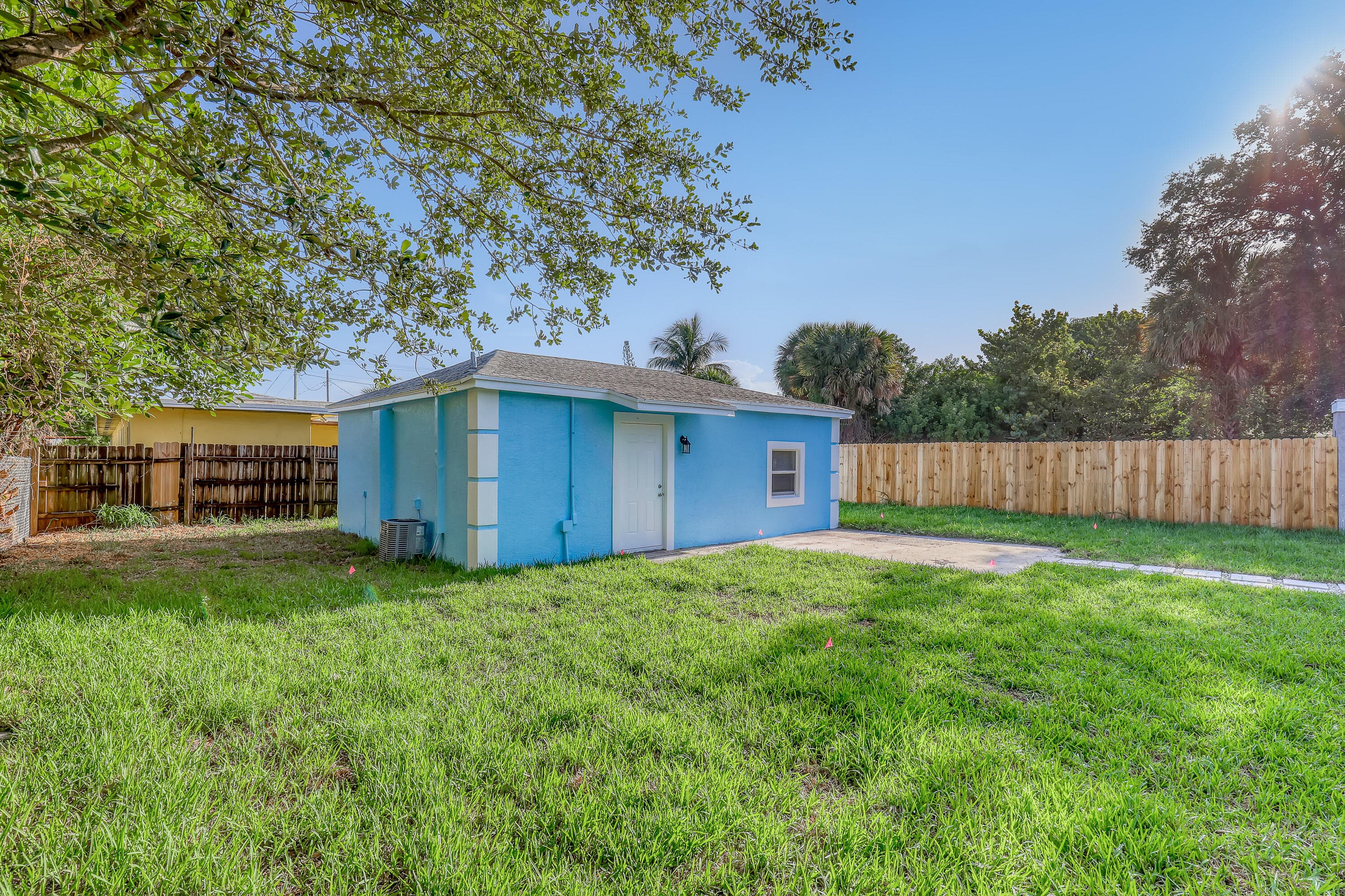 180 W 15th Street, Riviera Beach, FL 33404 — photo 25 of 45