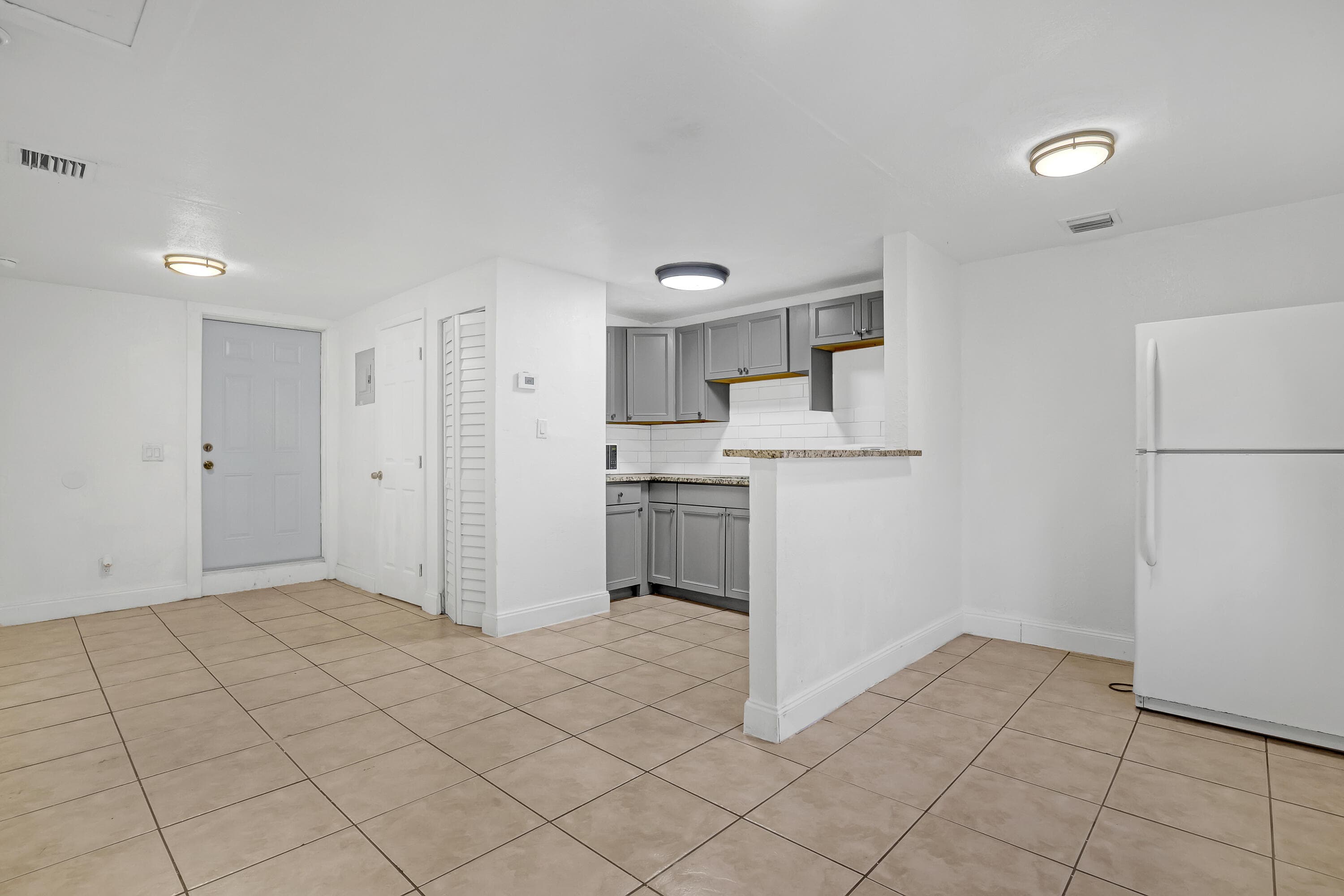 180 W 15th Street, Riviera Beach, FL 33404 — photo 33 of 45