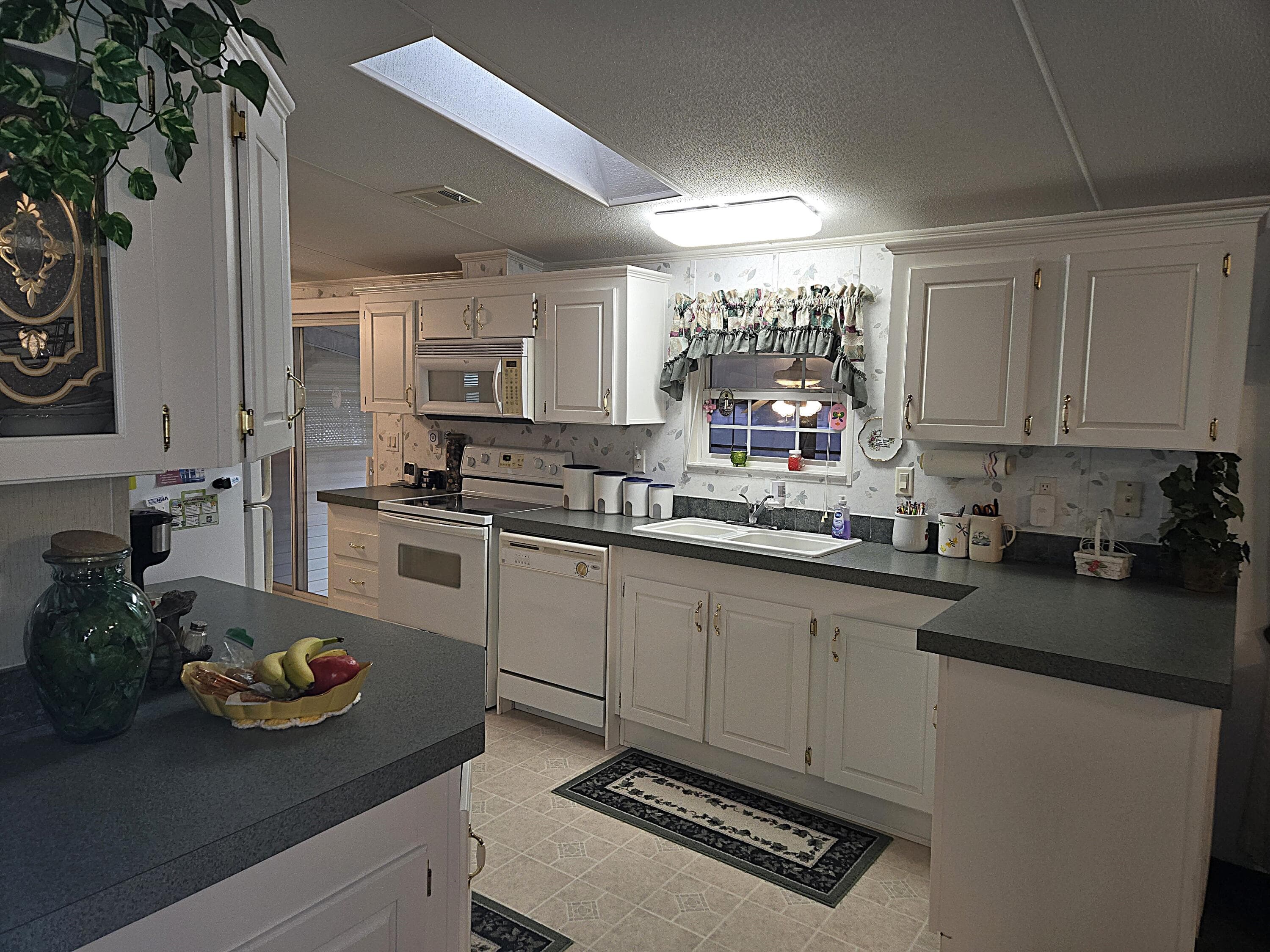 2425 SE 31st Street, Okeechobee, FL 34974 — photo 10 of 44