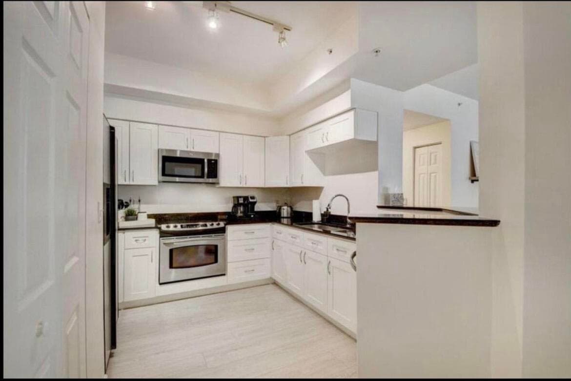 802 W Windward Way 216, Lantana, FL 33462 — photo 16 of 34