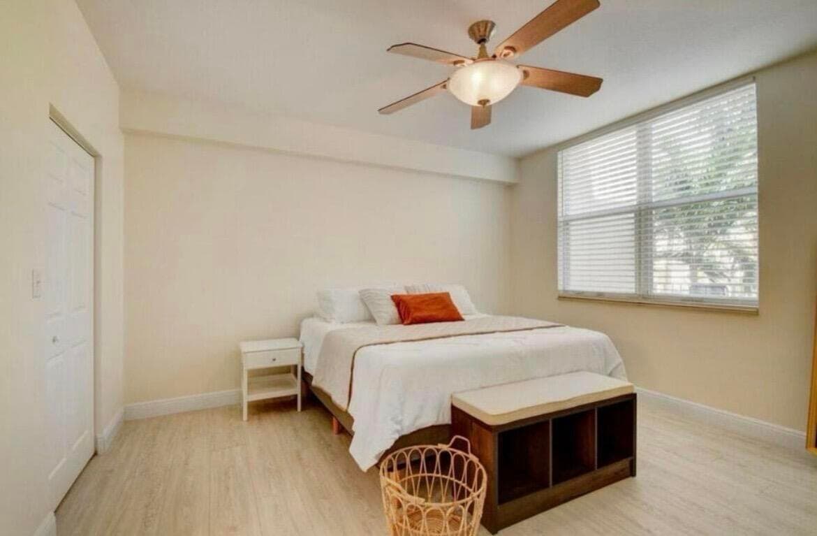802 W Windward Way 216, Lantana, FL 33462 — photo 28 of 34
