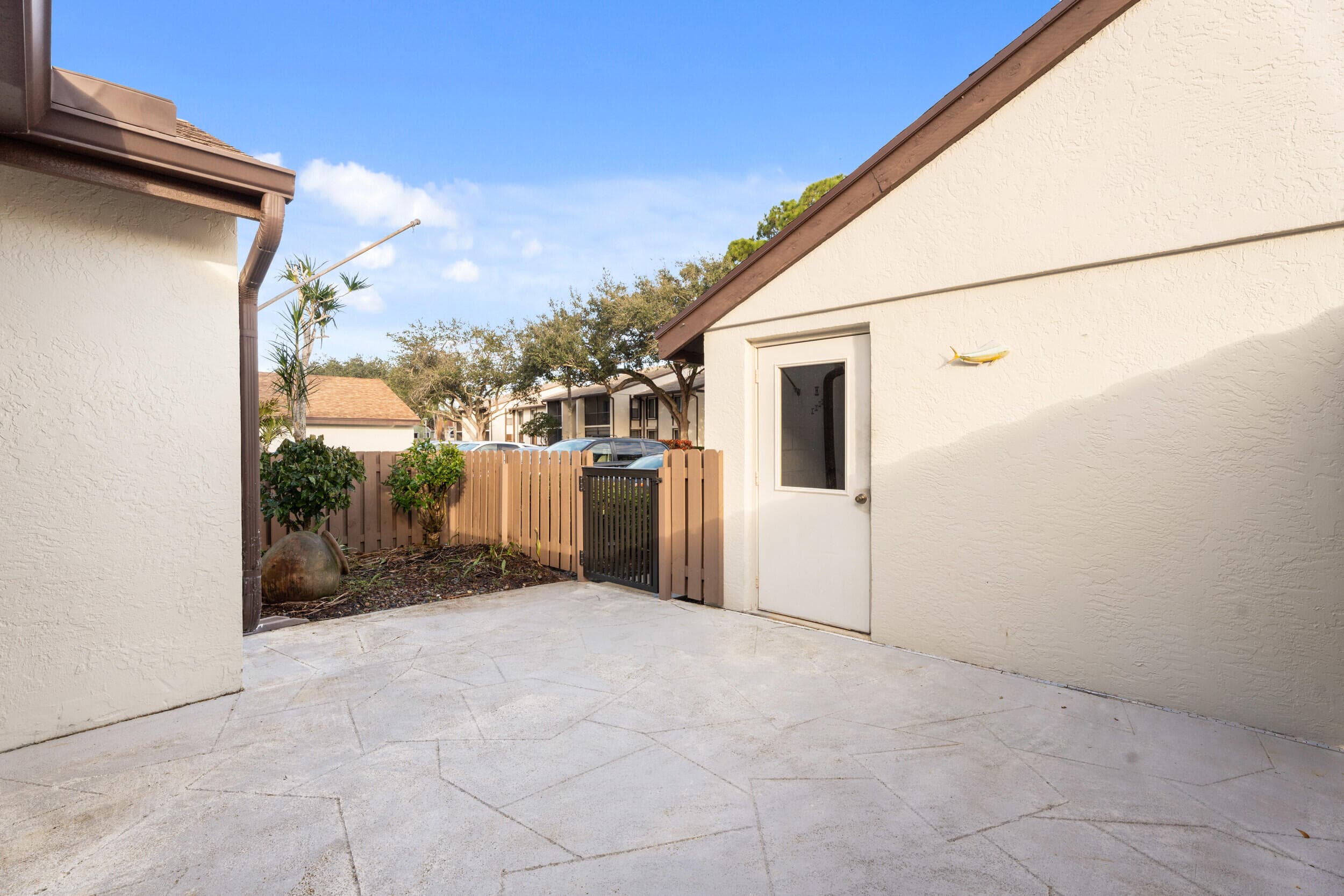 2054 SW Silver Pine Way 123h, Palm City, FL 34990 — photo 4 of 21