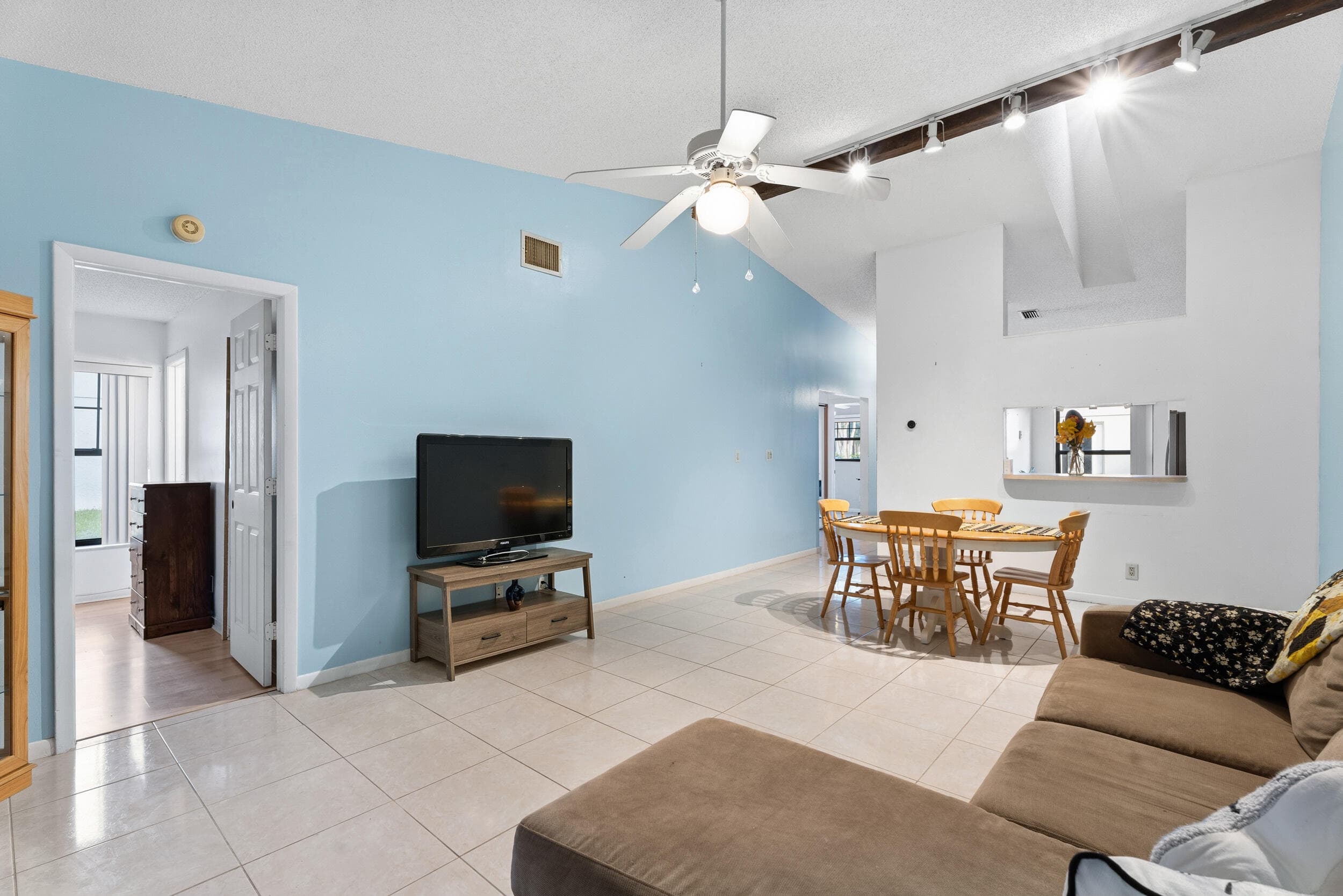 2054 SW Silver Pine Way 123h, Palm City, FL 34990 — photo 6 of 21