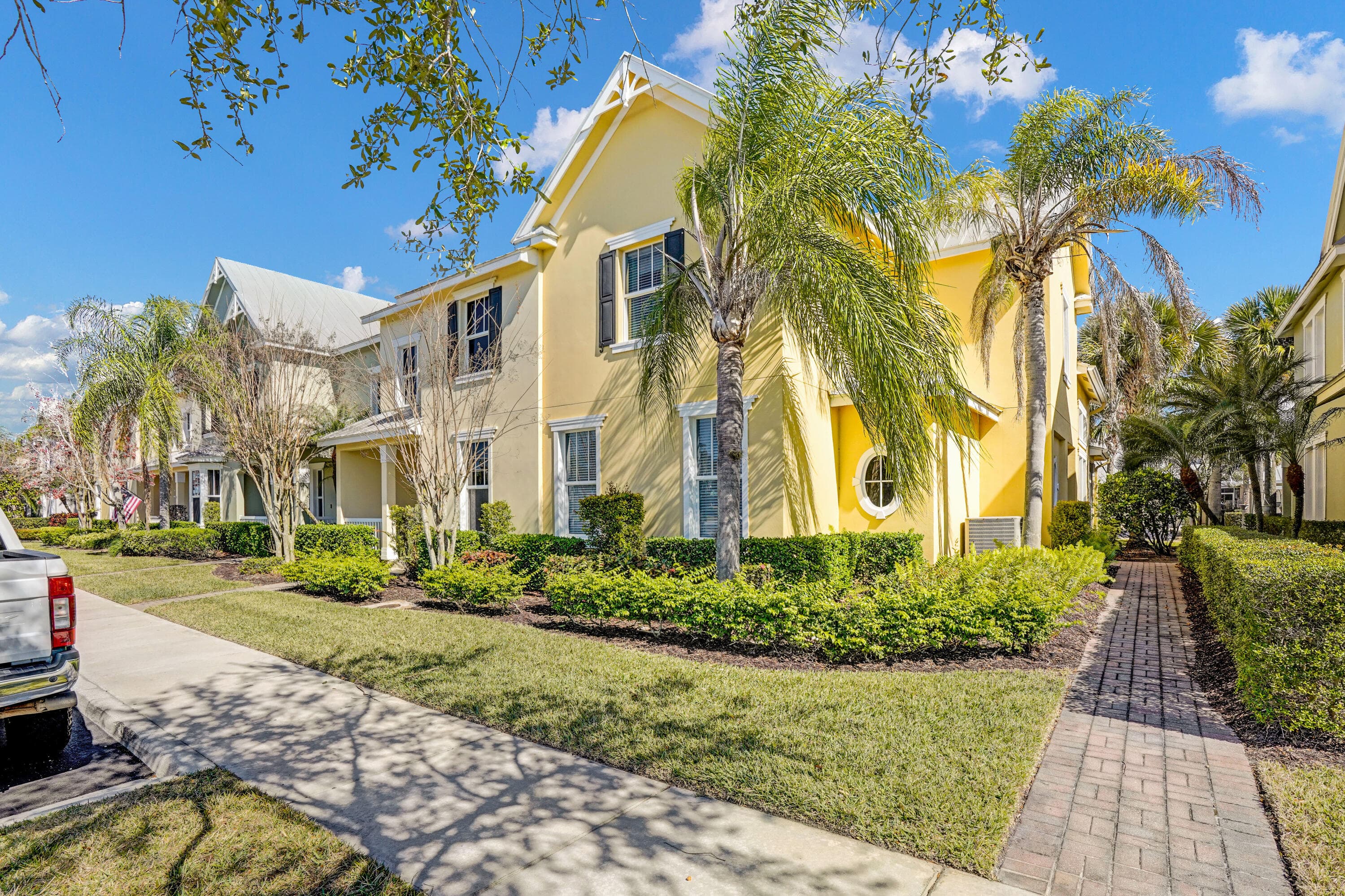 10484 SW Westlawn Boulevard, Port St. Lucie, FL 34987 — photo 1 of 40