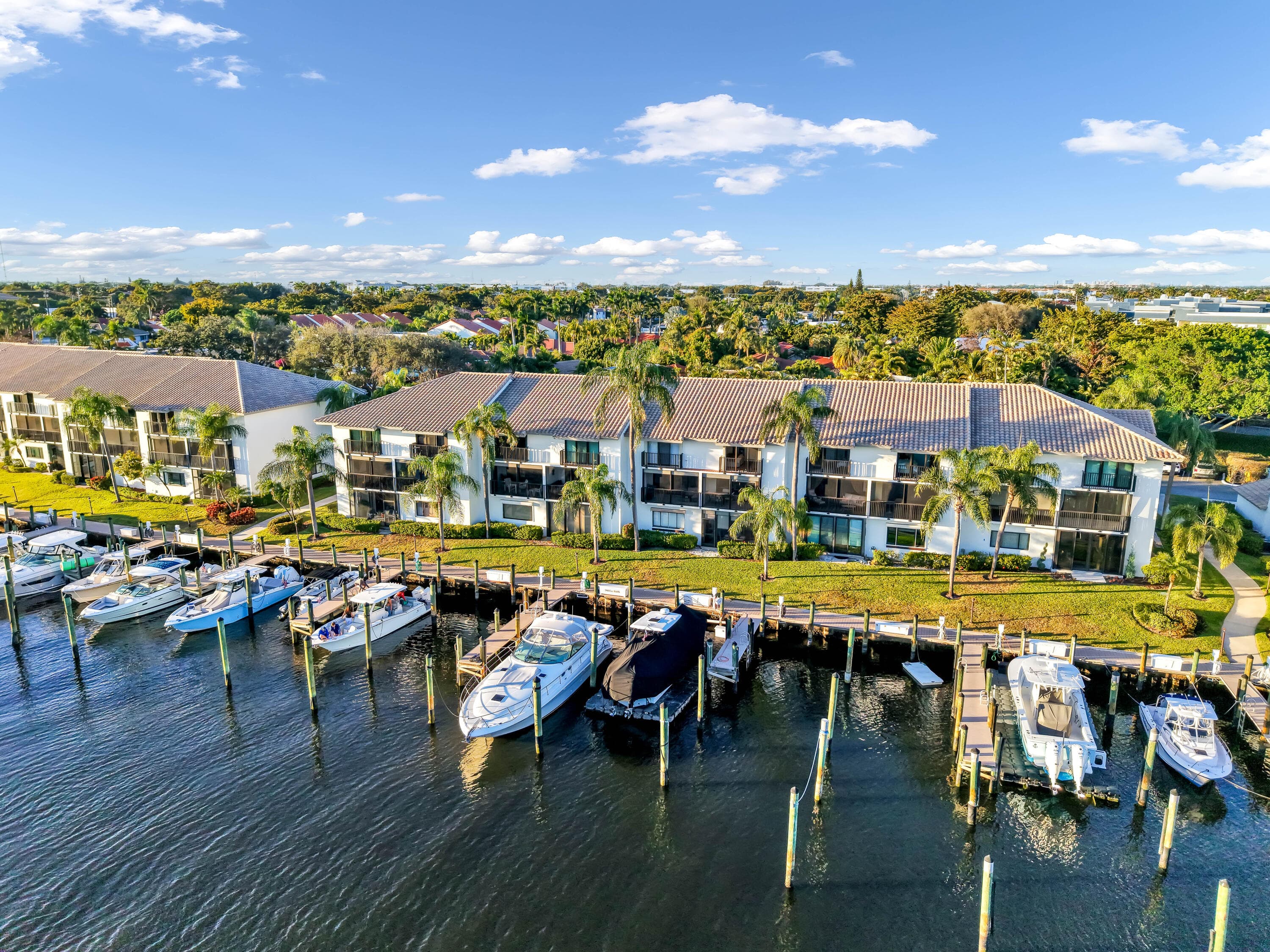 240 Captains Walk 5150, Delray Beach, FL 33483 — photo 1 of 30